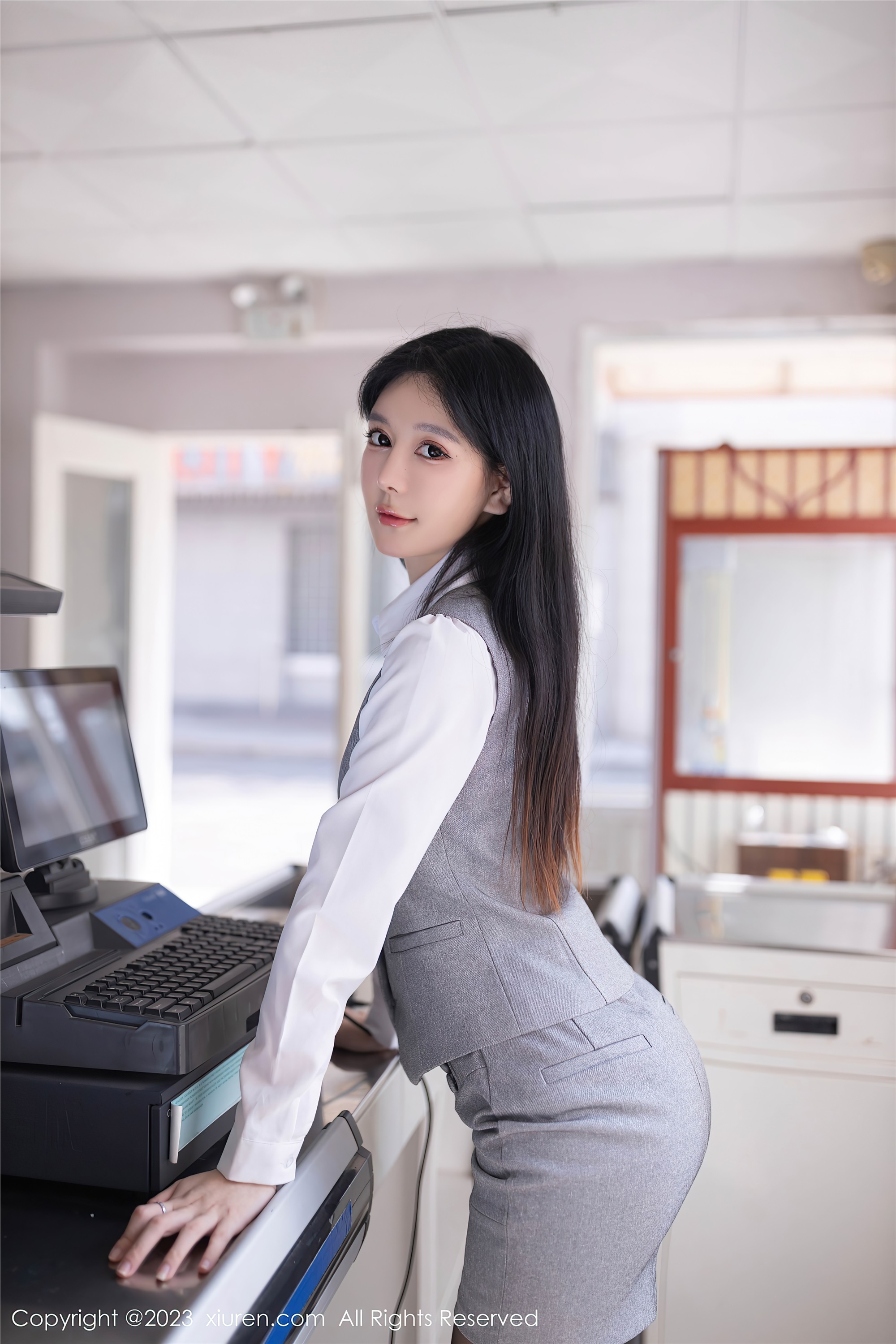 图片[3]-Xiuren秀人网期2023.11.17期N第7684期幼幼-秀人网