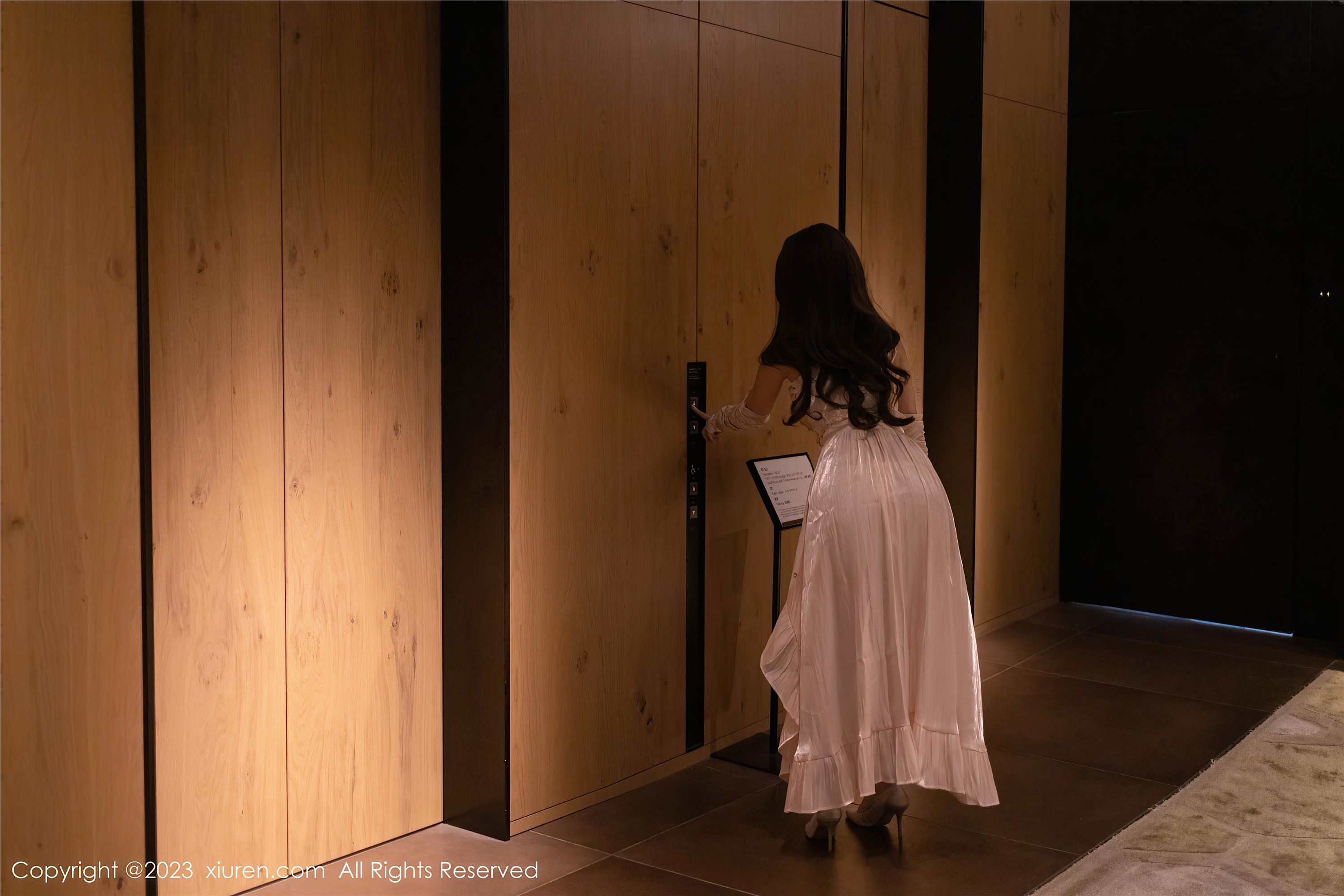 图片[6]-Xiuren秀人网期2023.11.22期N第7702期杏子Yada-套图网