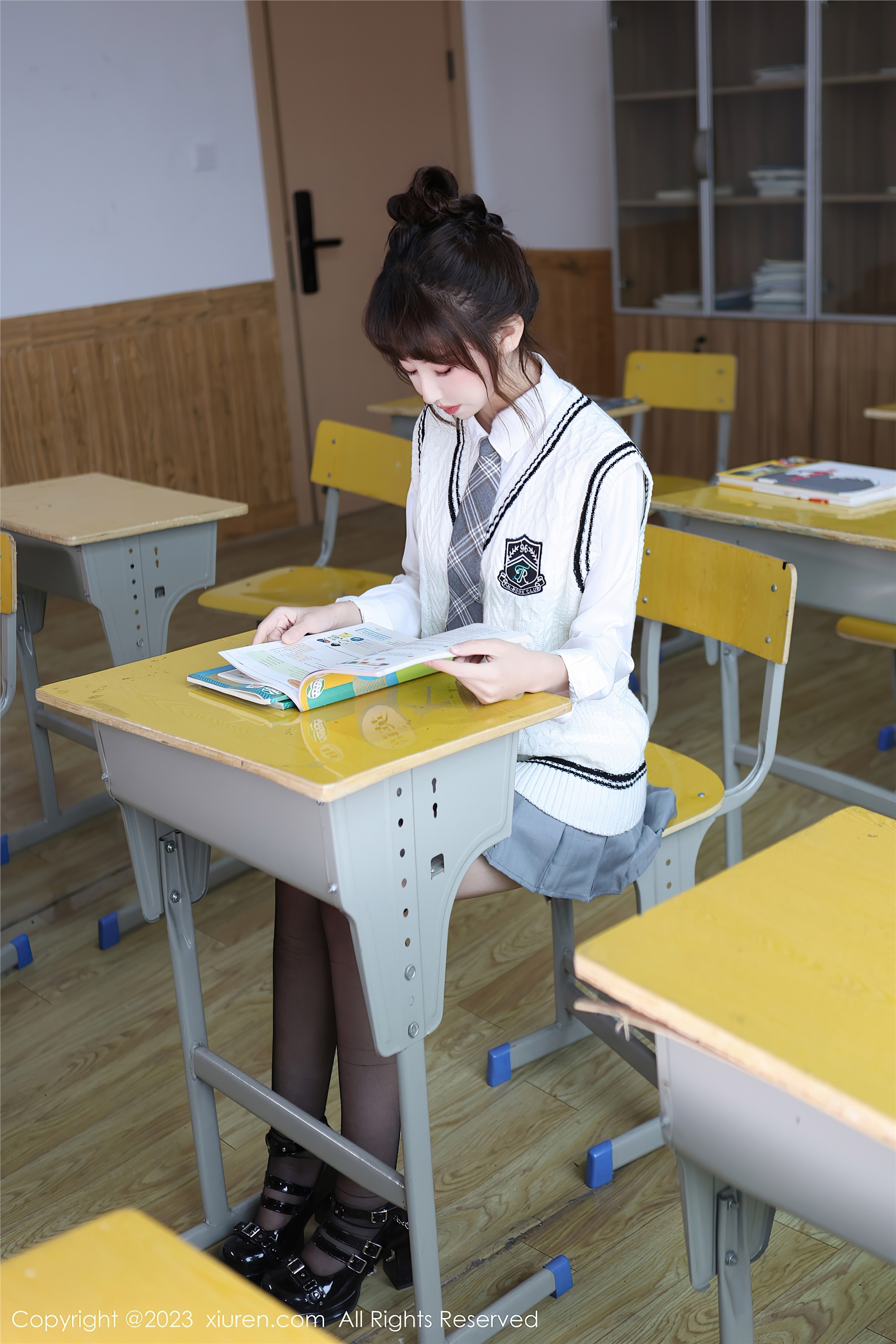 Xiuren秀人网期2023.11.24期N第7712期白笑笑-秀人网