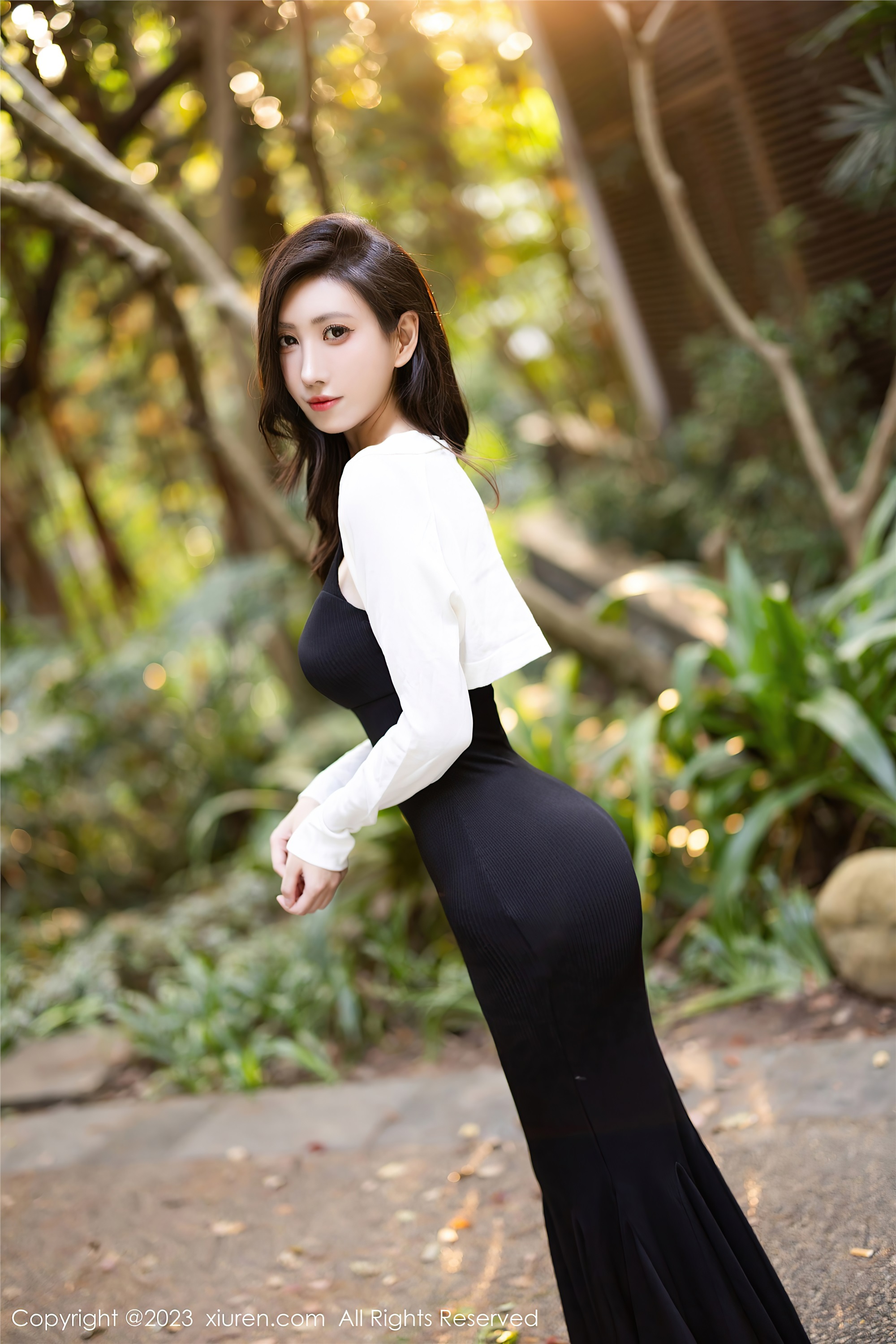 图片[2]-Xiuren秀人网期2023.12.19期N第7830期章芃芃-秀人网