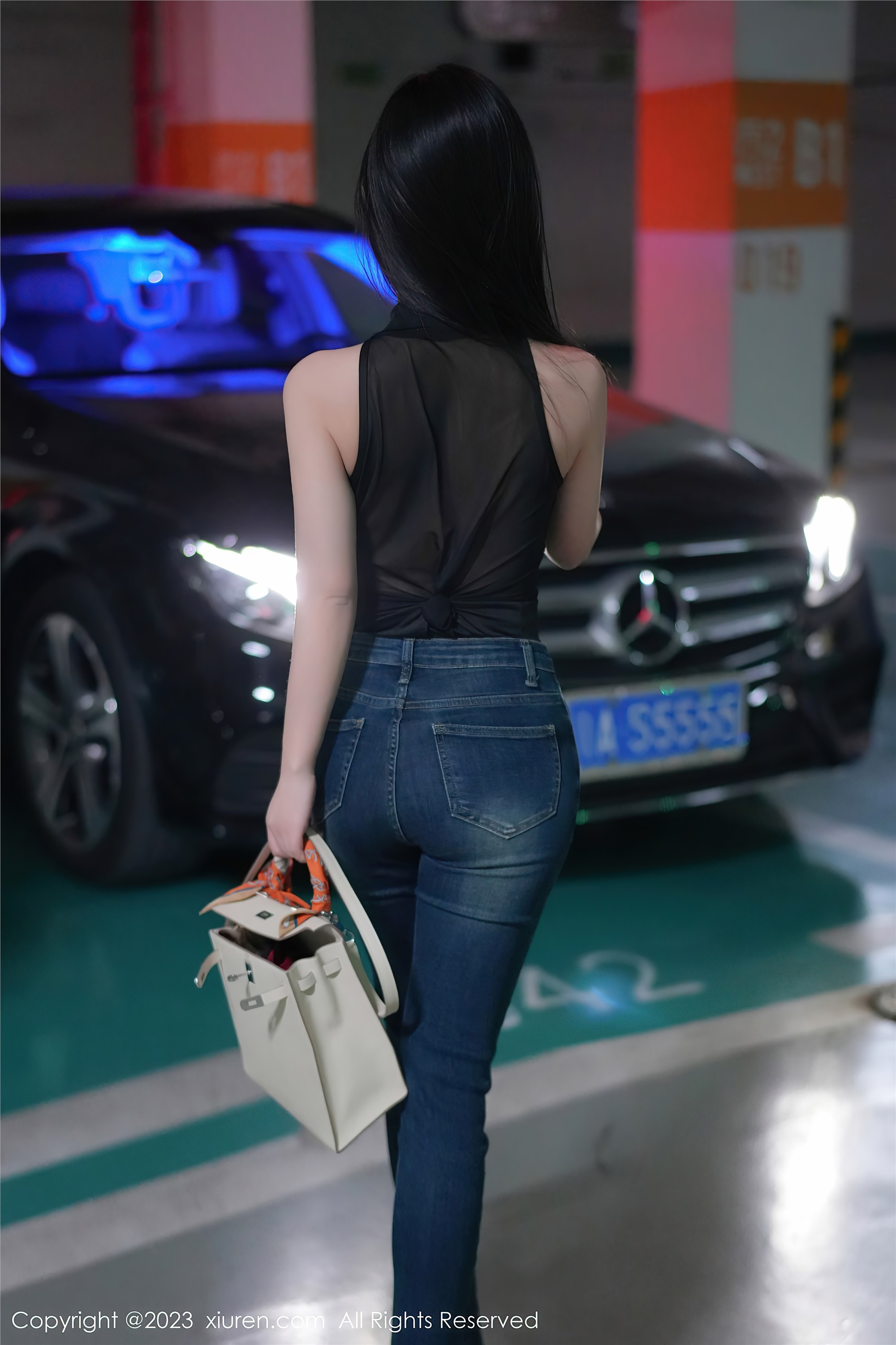 图片[2]-Xiuren秀人网期2023.12.22期N第7853期谭小灵-套图网