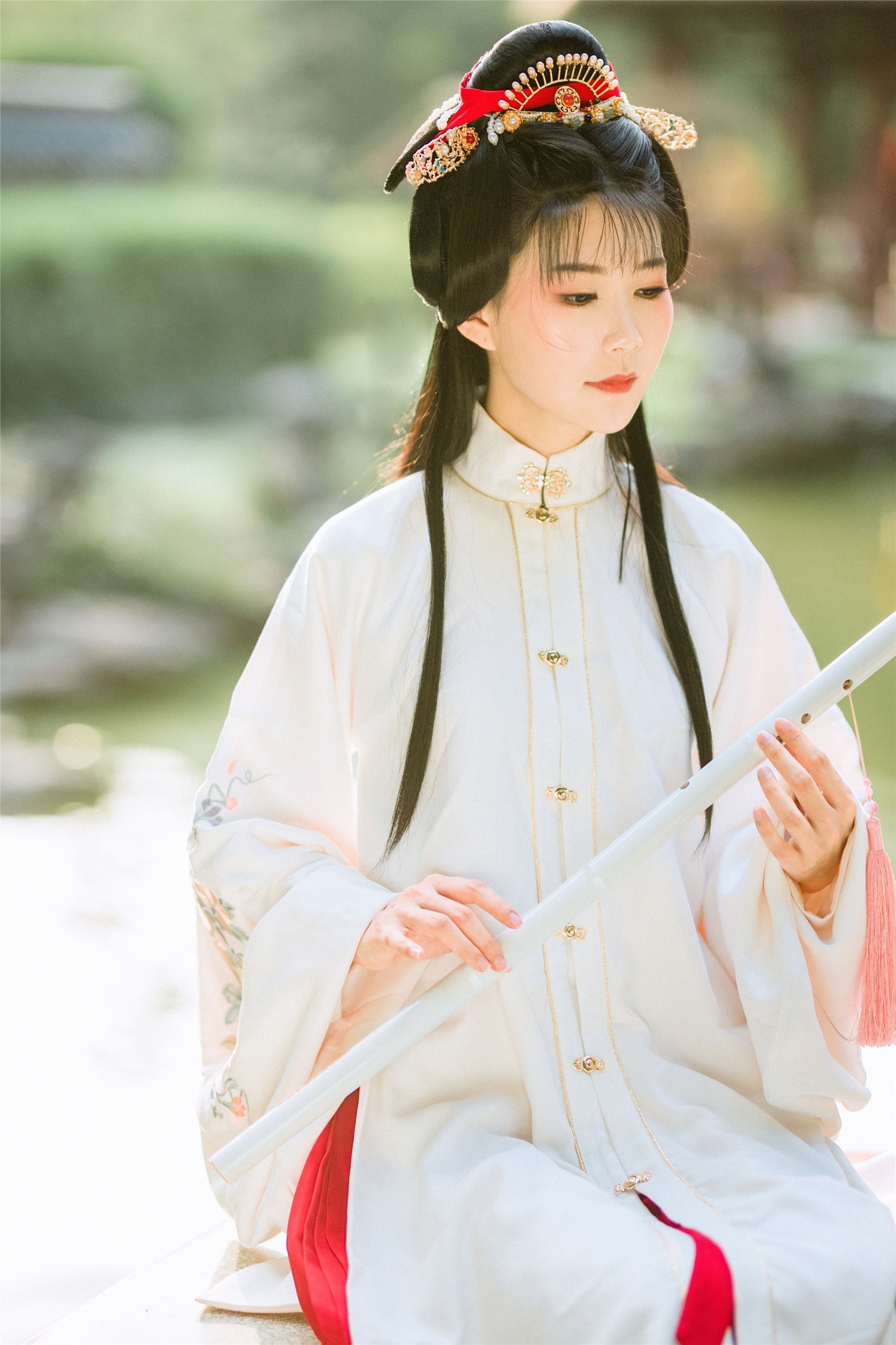 图片[4]-YITUYU艺图语期2021.09.04期绿意期兔小白-秀人网