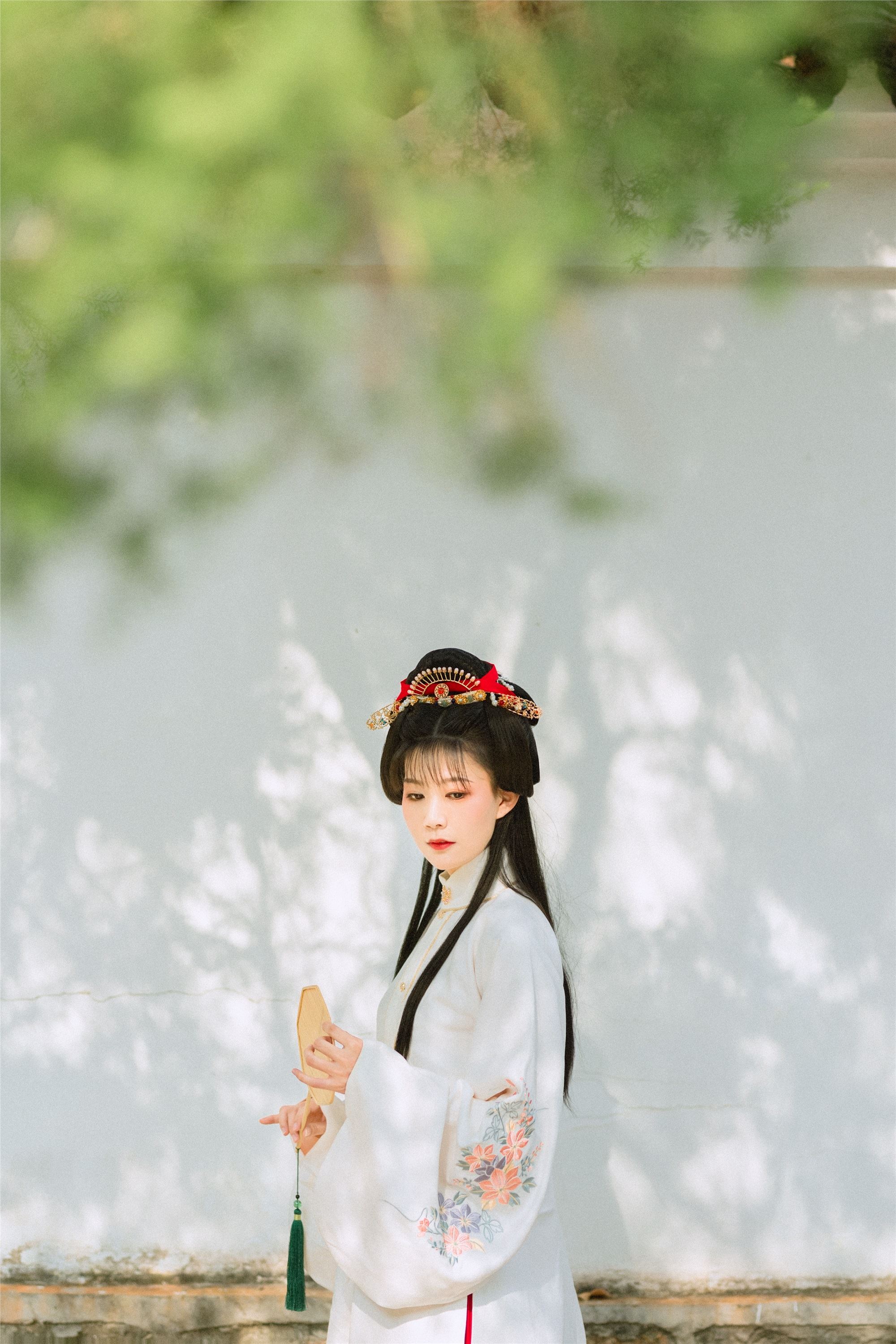 图片[6]-YITUYU艺图语期2021.09.04期绿意期兔小白-秀人网