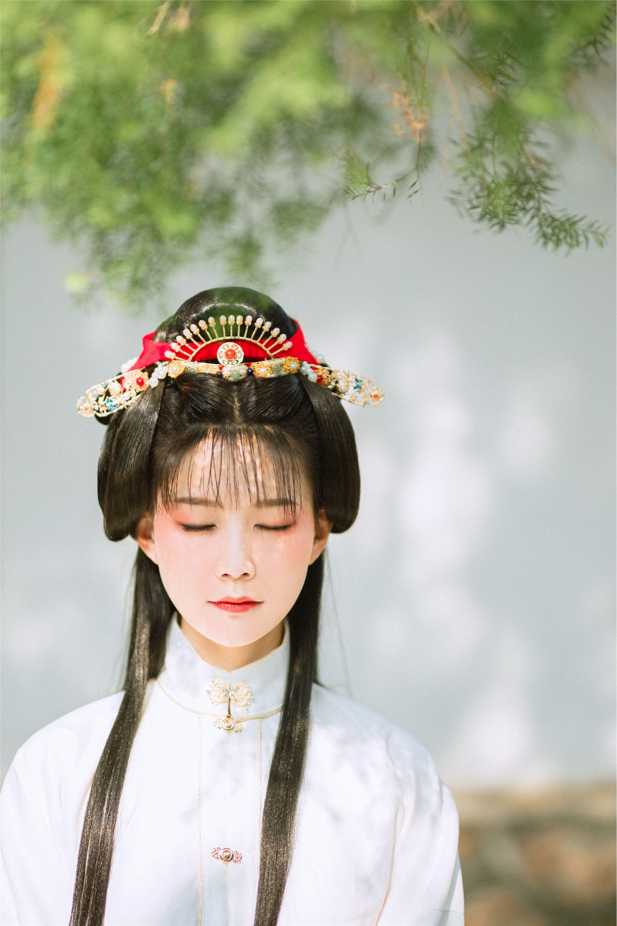 图片[7]-YITUYU艺图语期2021.09.04期绿意期兔小白-秀人网