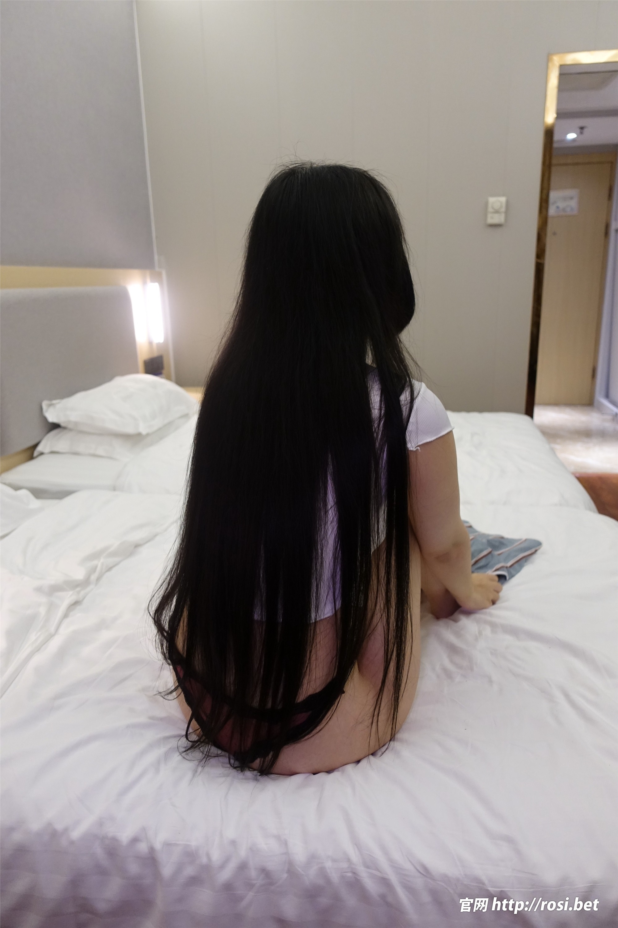 图片[3]-ROSI写真期2023.12.30期N第4408-套图网