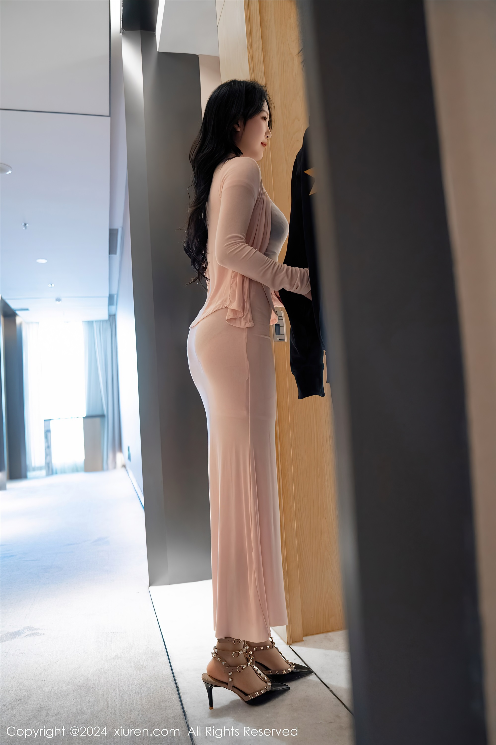 图片[6]-071.Xiuren秀人网期2024.01.11期N第7945期利世-套图网