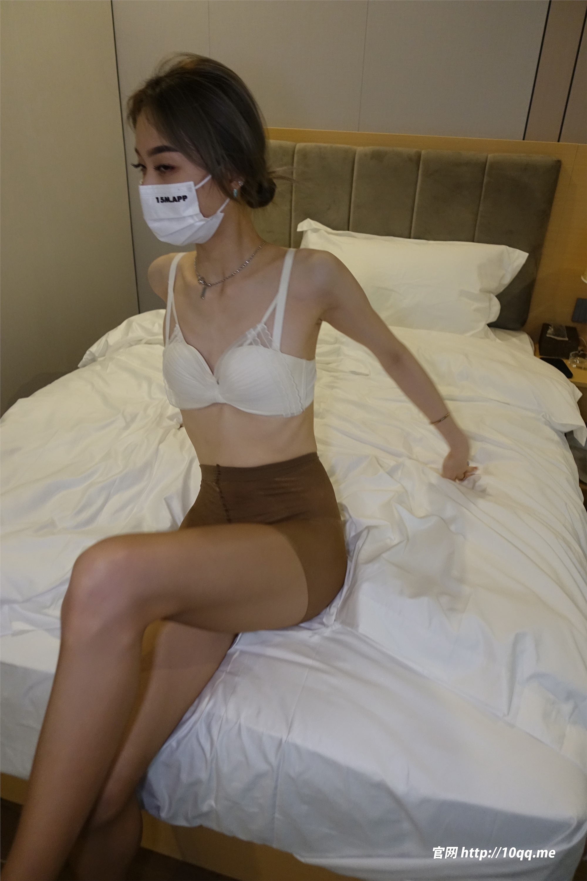 图片[3]-ROSI口罩系列期2023.10.18期N第2684-秀人网