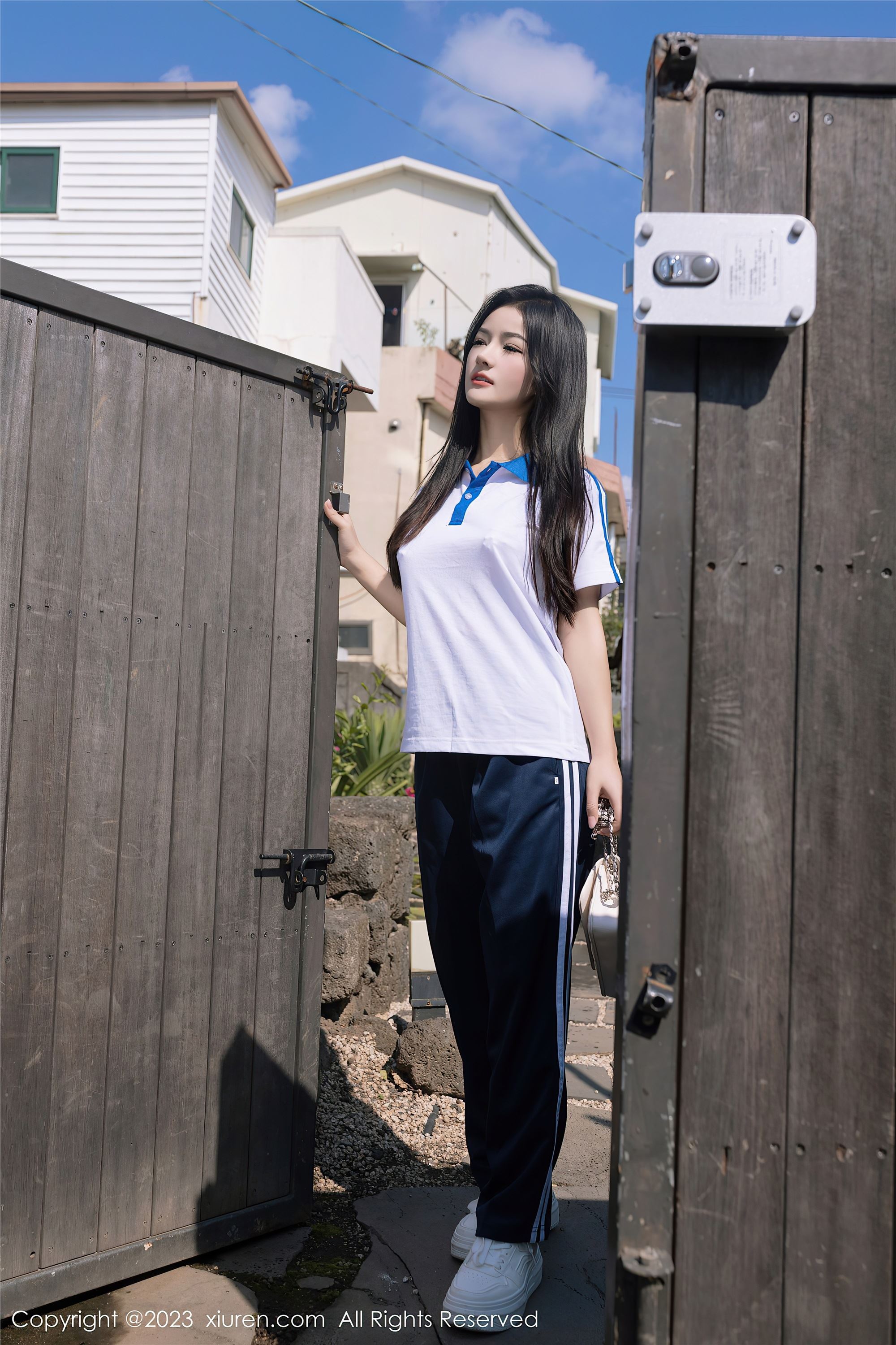 Xiuren秀人网期2023.12.27期N第7876期谭小灵-套图网