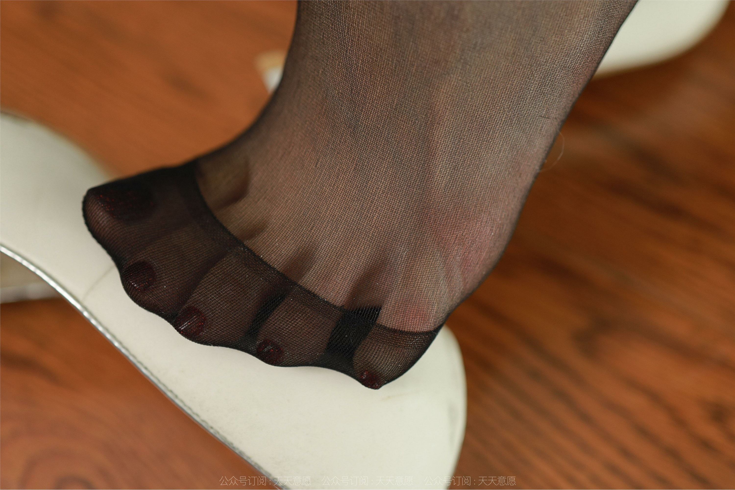 图片[4]-IESS异思趣向期期2022.09.16期丝享家期1209期小六《旗袍少女》-秀人网