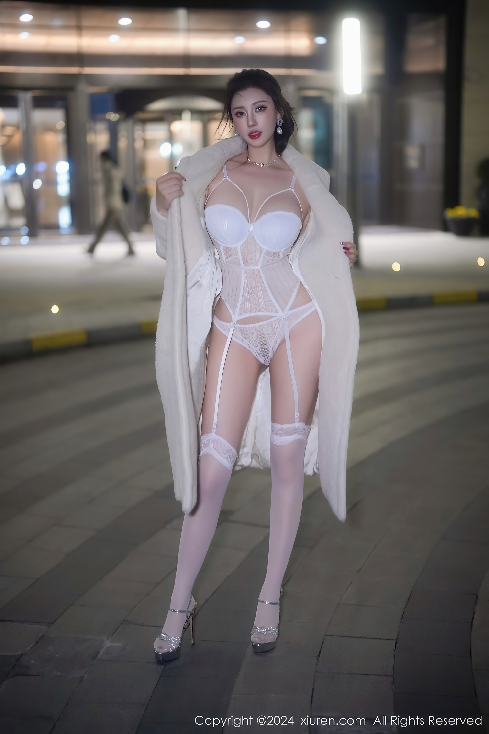 Xiuren秀人网期2024.01.18期N第7978期蕾蕾醒了没-秀人网