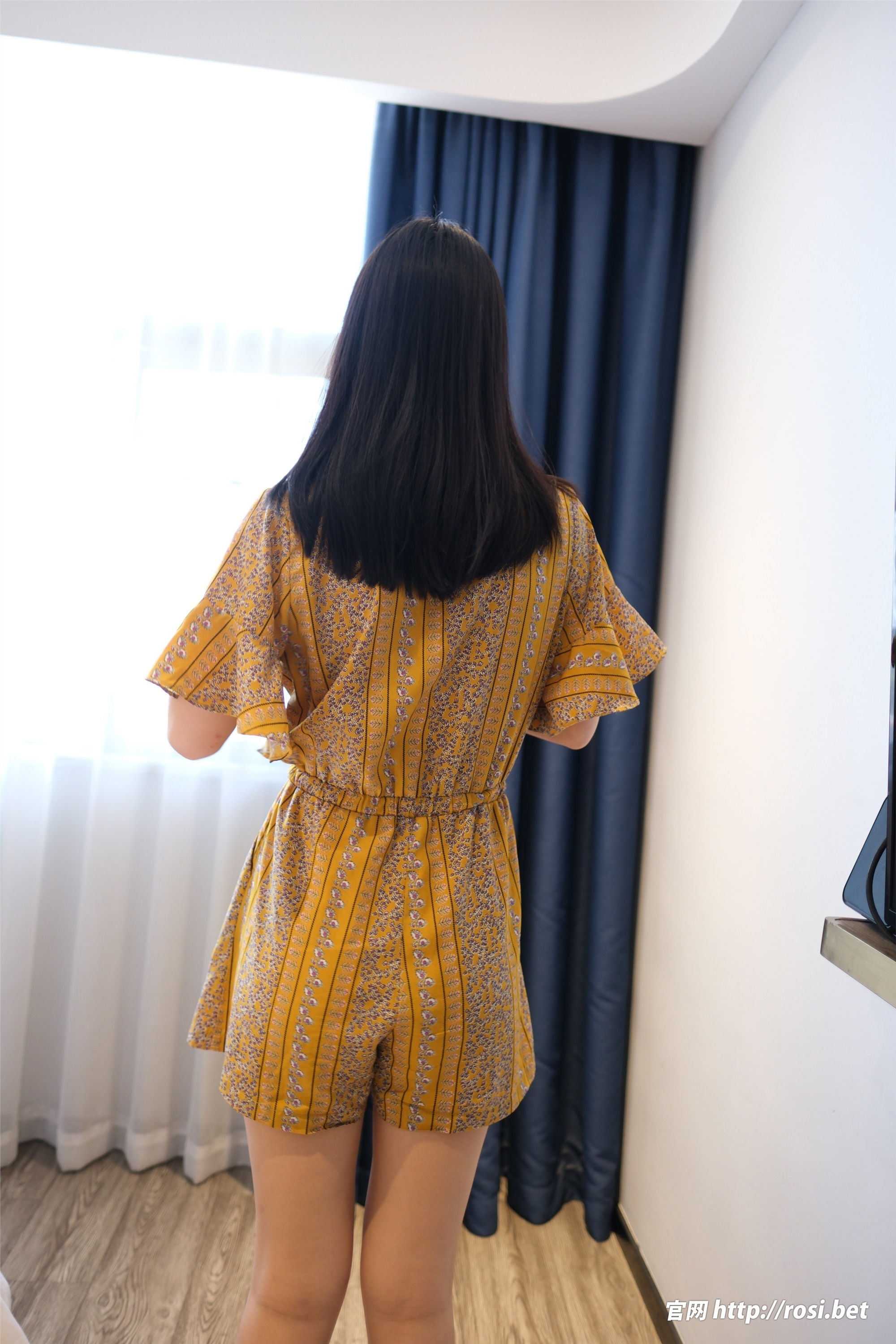 图片[2]-ROSI写真期2024.01.21期N第4430-秀人网