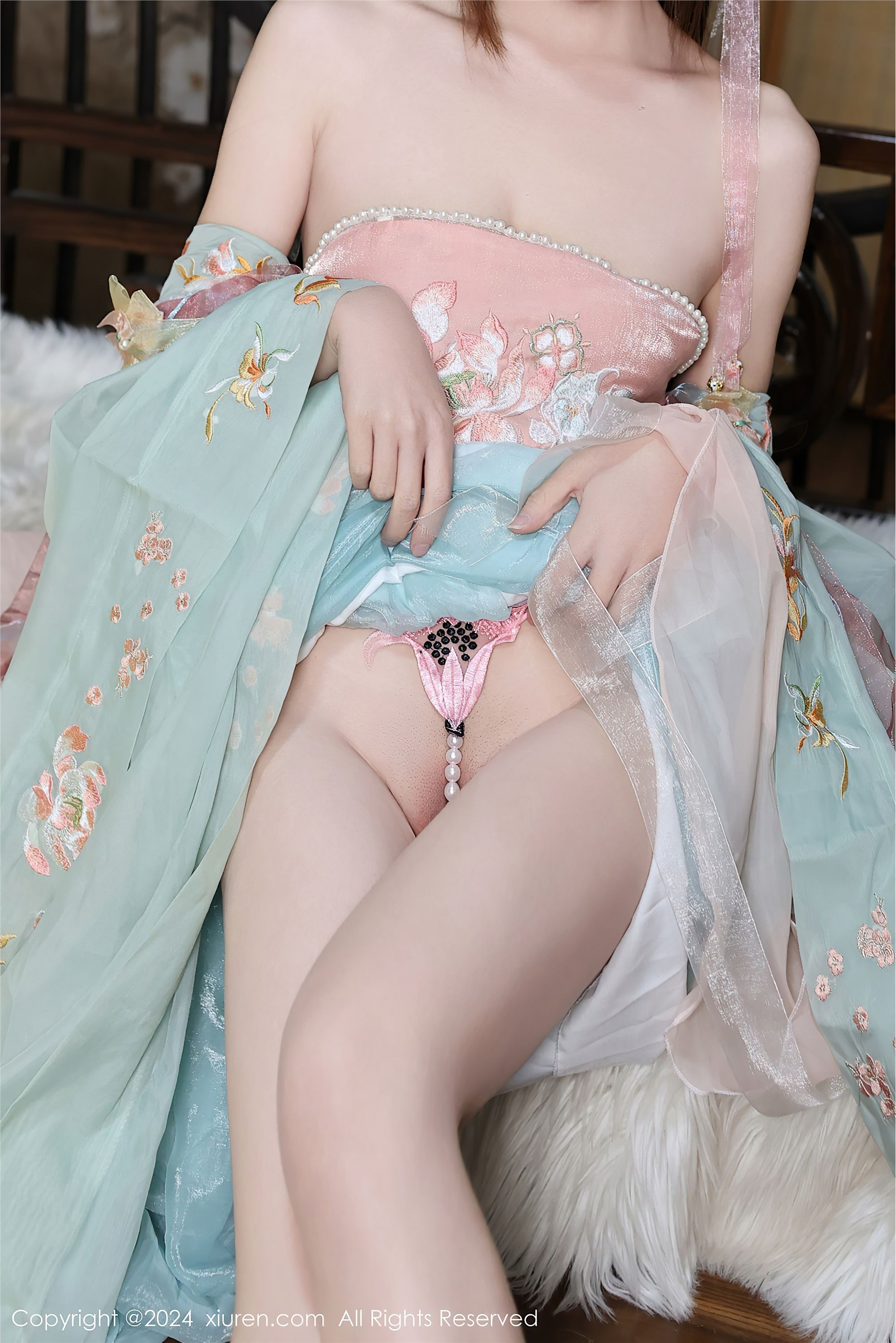 图片[7]-Xiuren秀人网期2024.01.19期N第7989期金tiao-秀人网