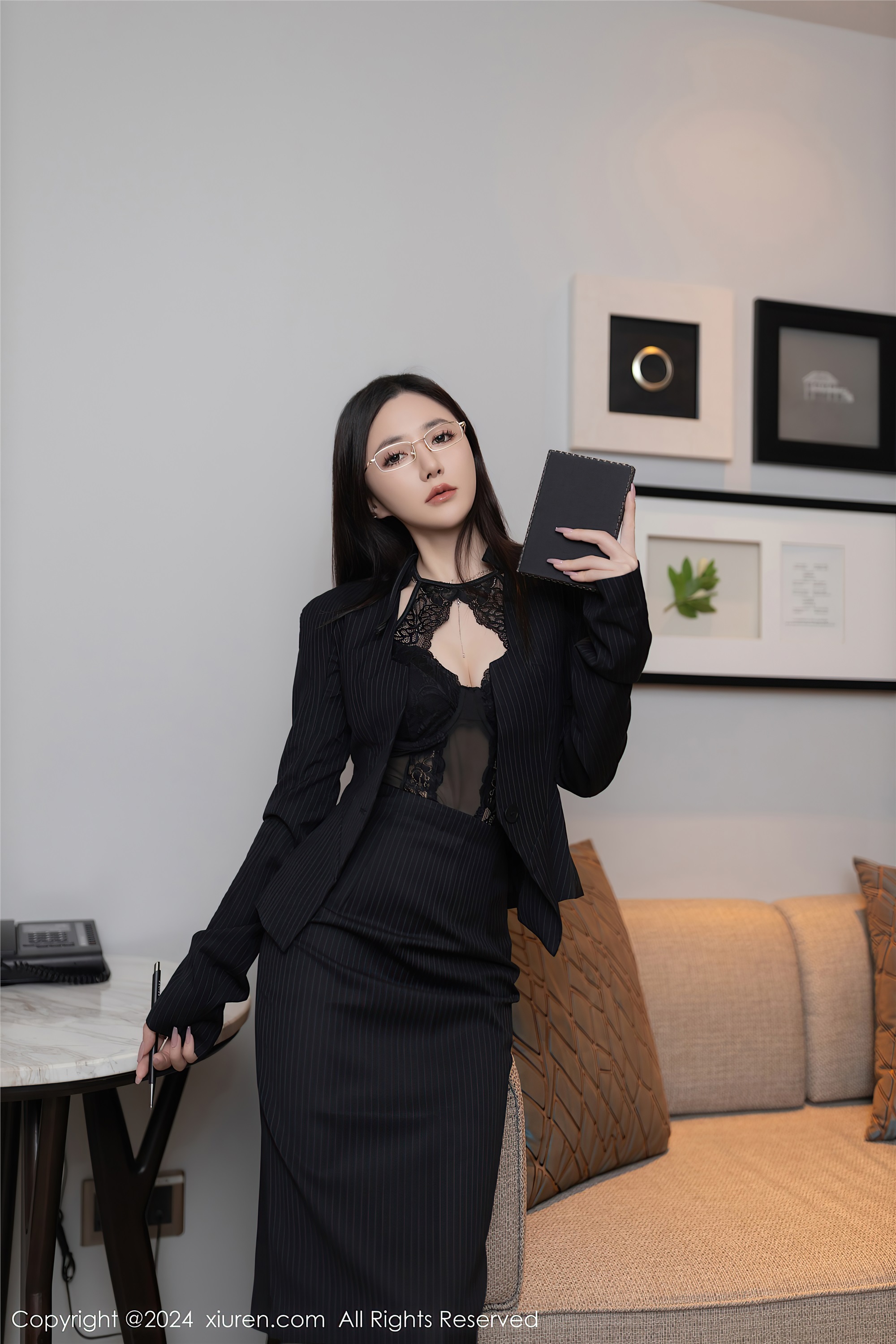 图片[2]-Xiuren秀人网期2024.01.19期N第7992期鱼子酱Fish-秀人网