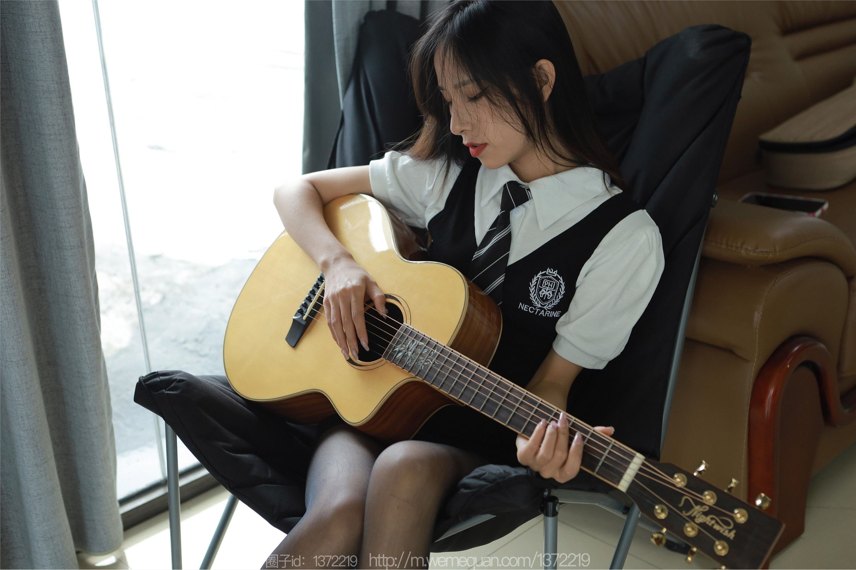 图片[6]-IESS异思趣向期期2023.07.09期丝享家期1475期美子《弹弹吉他》-秀人网
