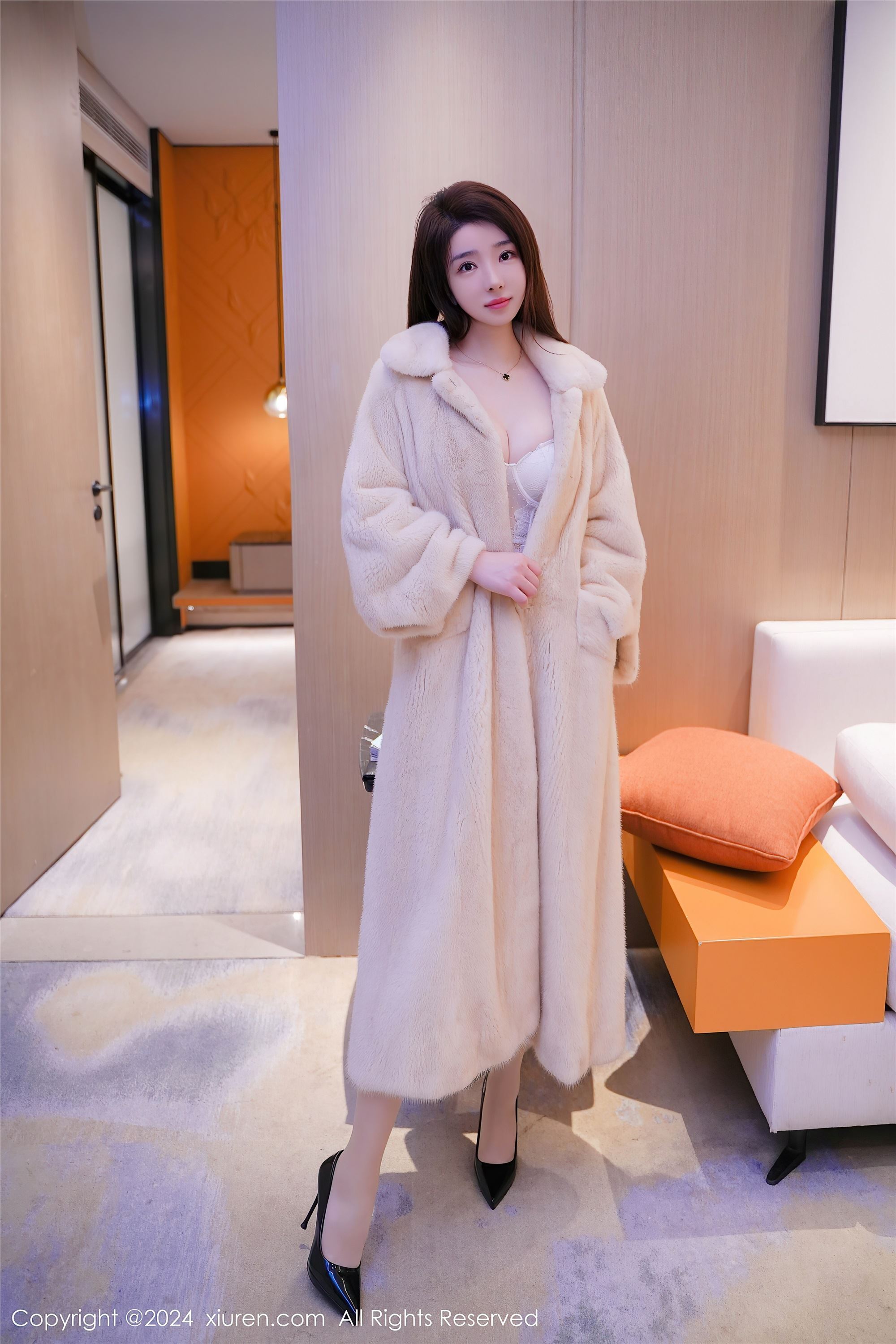 Xiuren秀人网期2024.01.24期N第8013期雨儿酱eve-秀人网