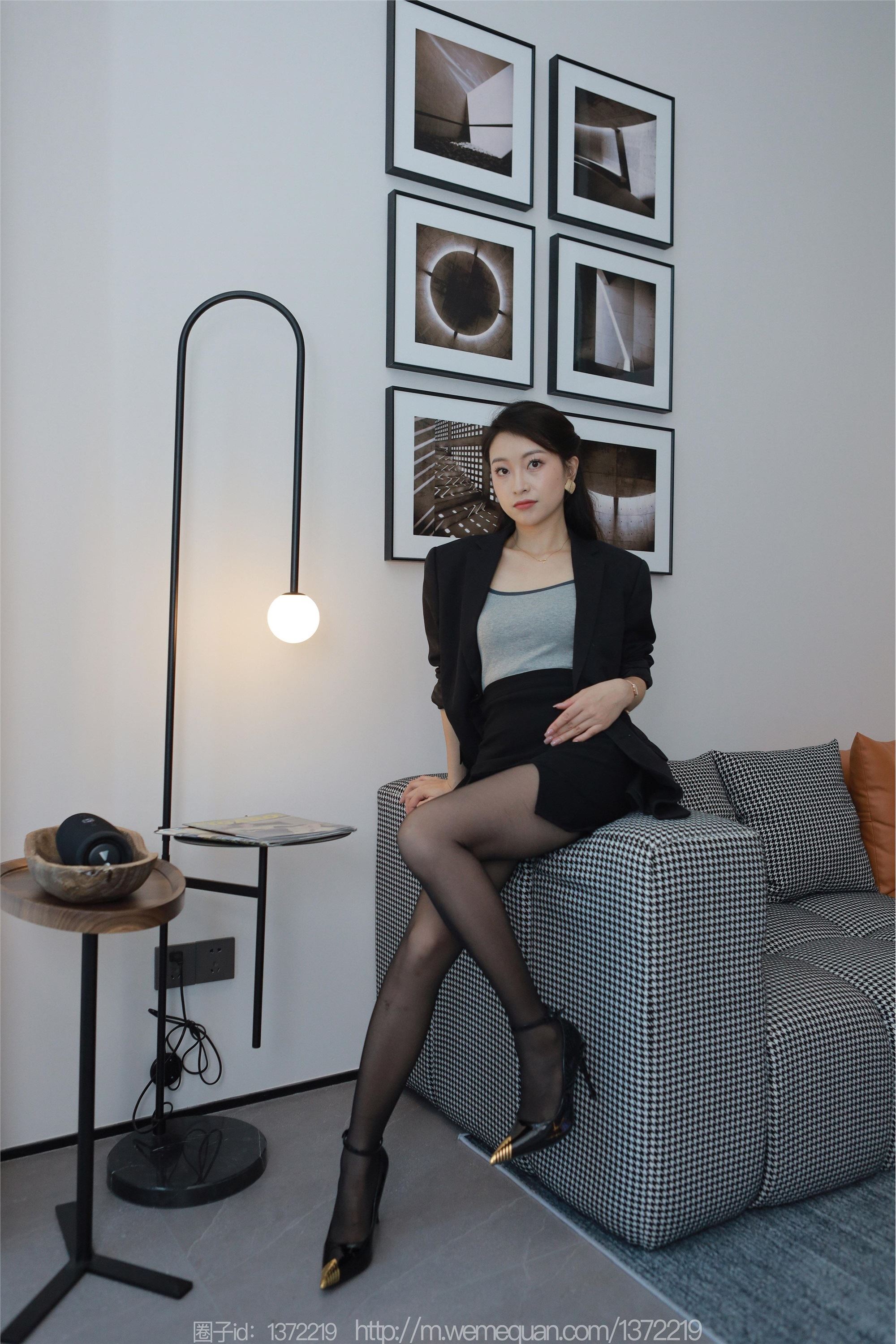 图片[2]-IESS异思趣向期期2023.07.27期丝享家期1491期小婕《黑金高跟鞋》-套图网