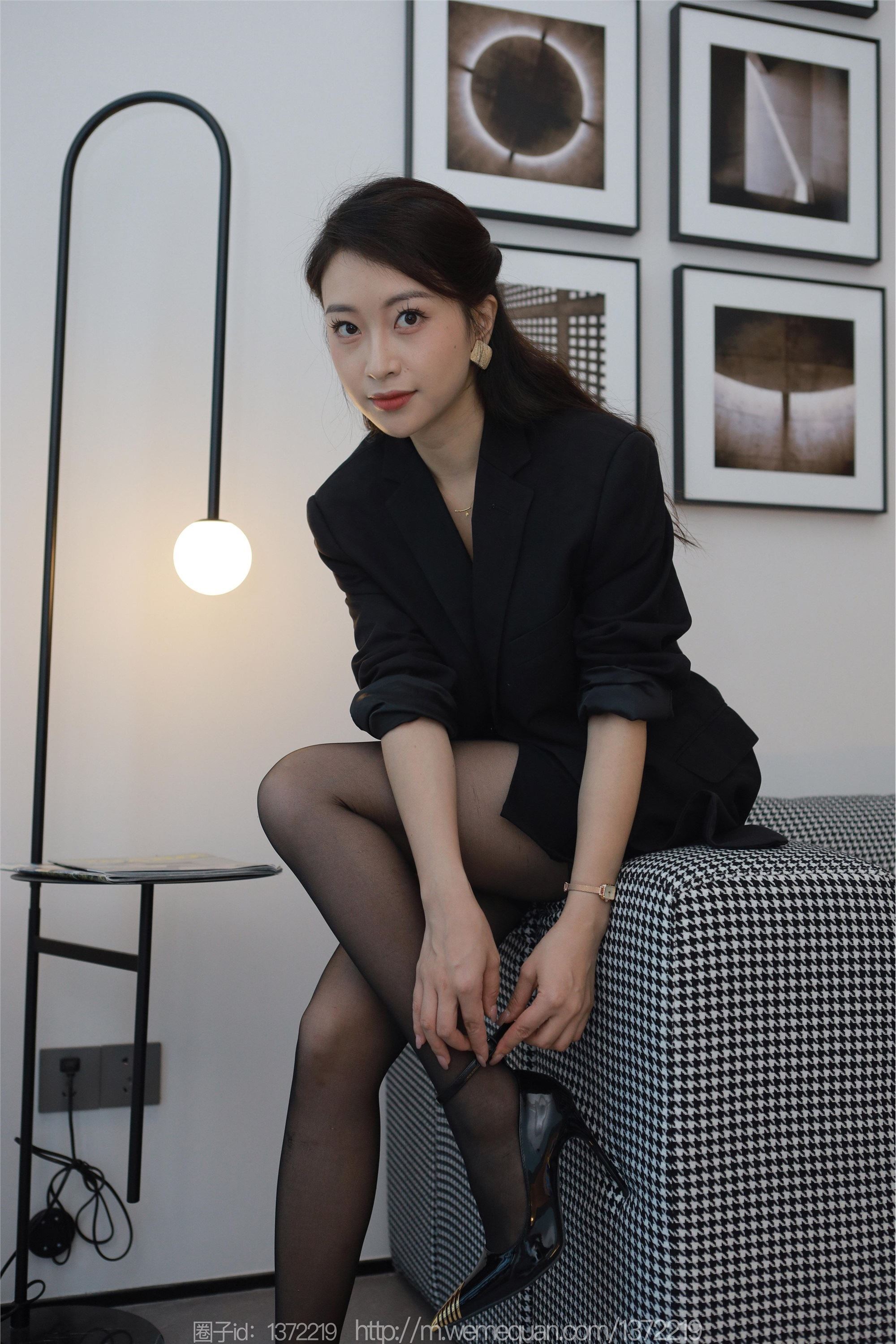 图片[7]-IESS异思趣向期期2023.07.27期丝享家期1491期小婕《黑金高跟鞋》-套图网