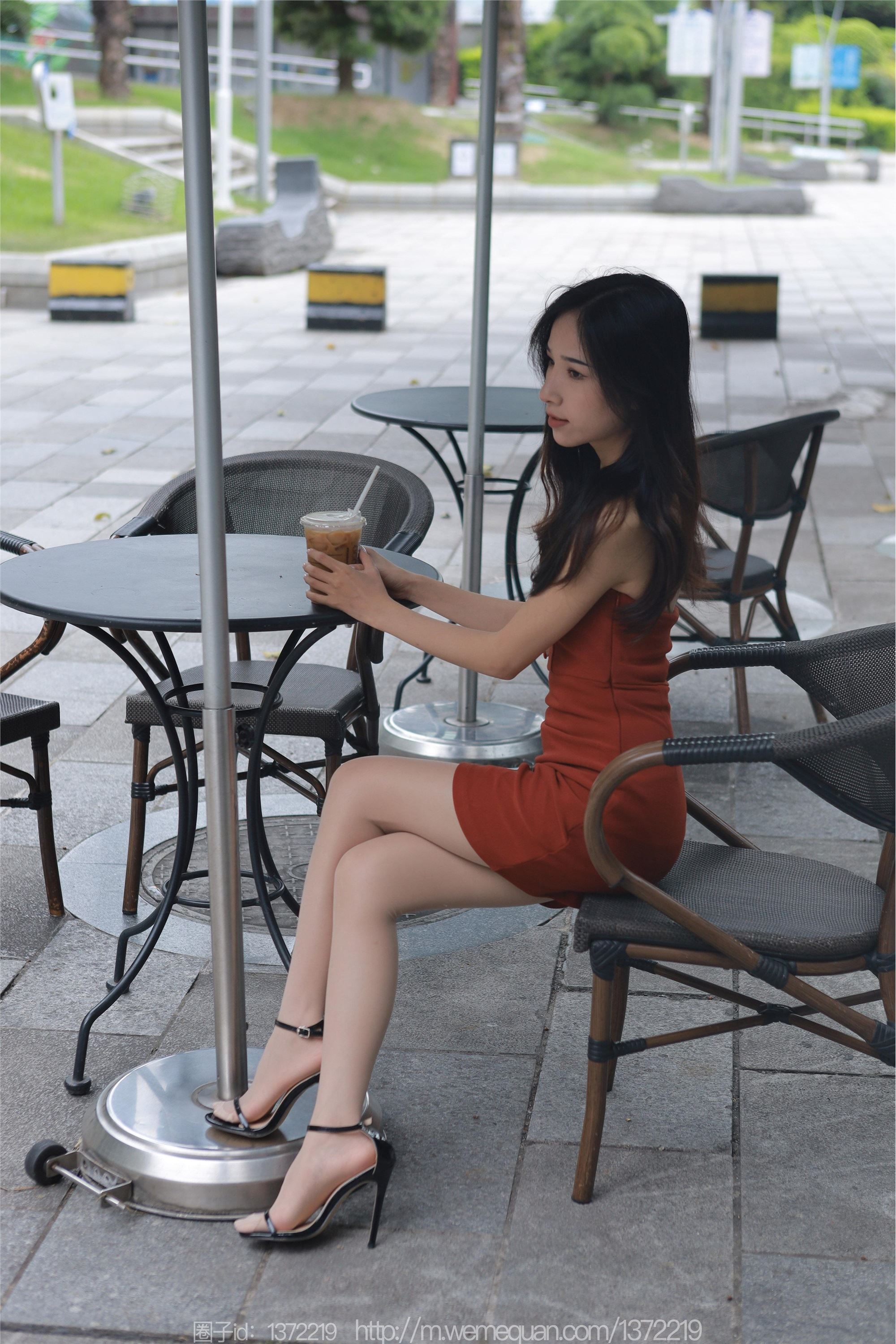 图片[4]-IESS异思趣向期期2023.07.27期丝享家期1492期美子《街头丽人》-秀人网