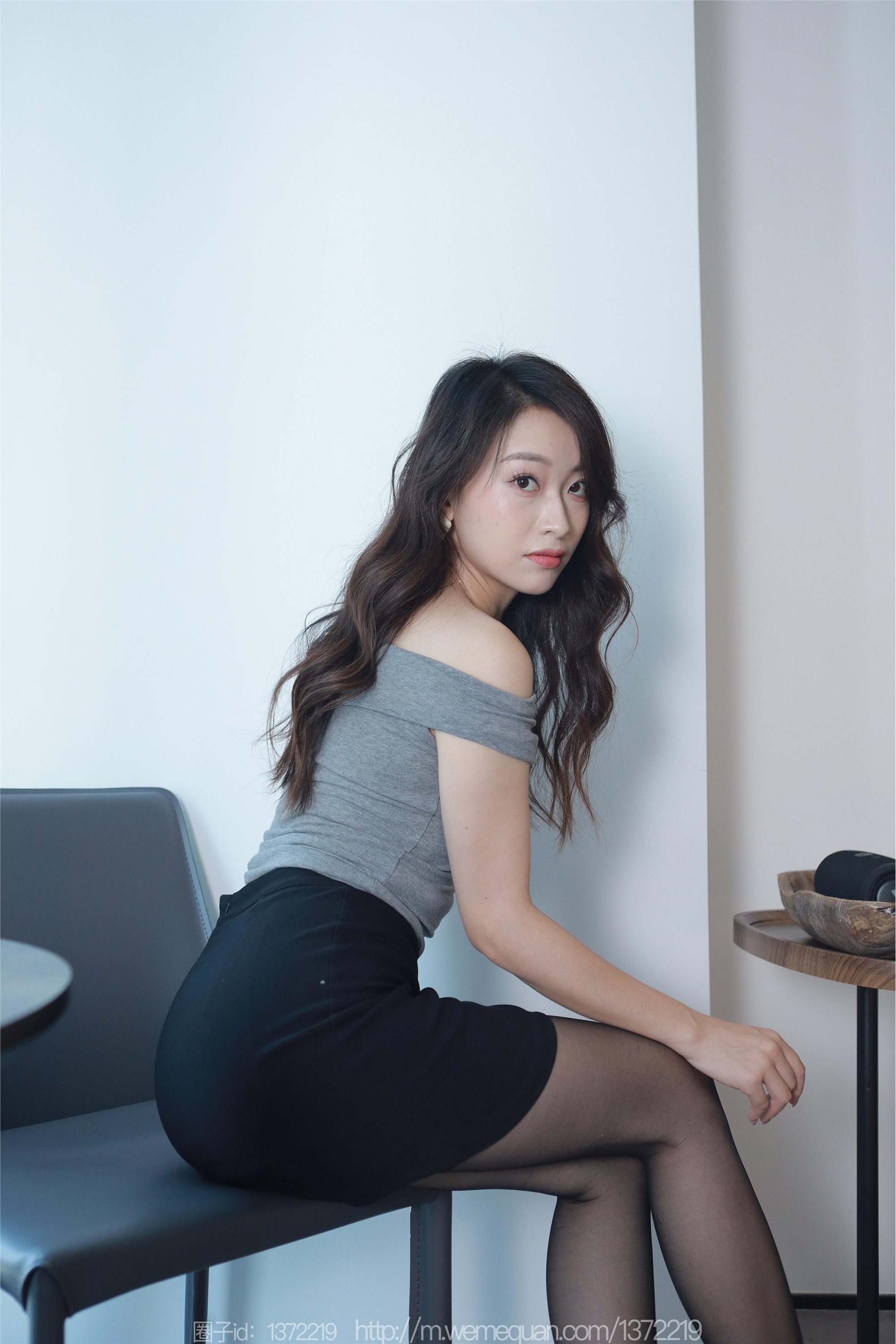 图片[3]-IESS异思趣向期期2023.07.31期丝享家期1494期小婕《紧身的包臀裙》-秀人网