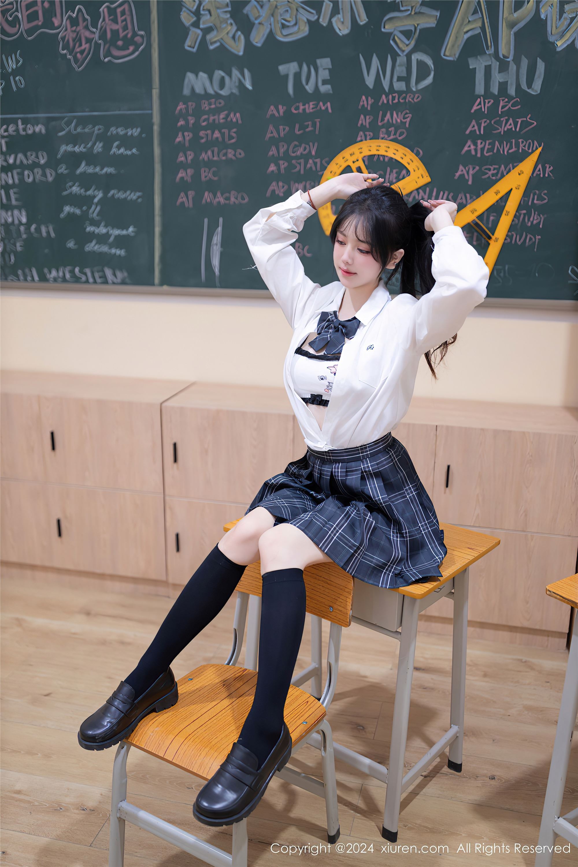 图片[8]-Xiuren秀人网期2024.02.02期N第8058期幼幼-秀人网