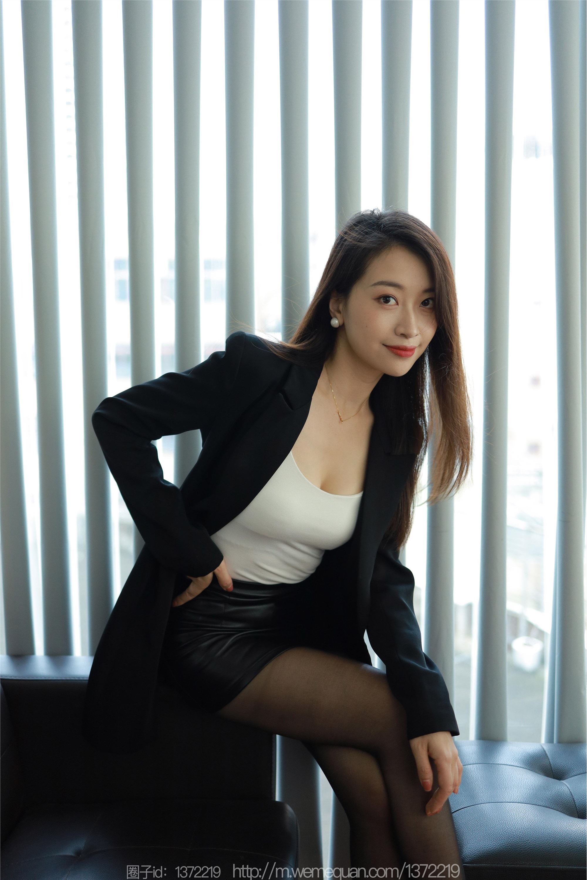 IESS异思趣向期期2023.08.09期丝享家期1502期小婕《风一样的女人》-套图网