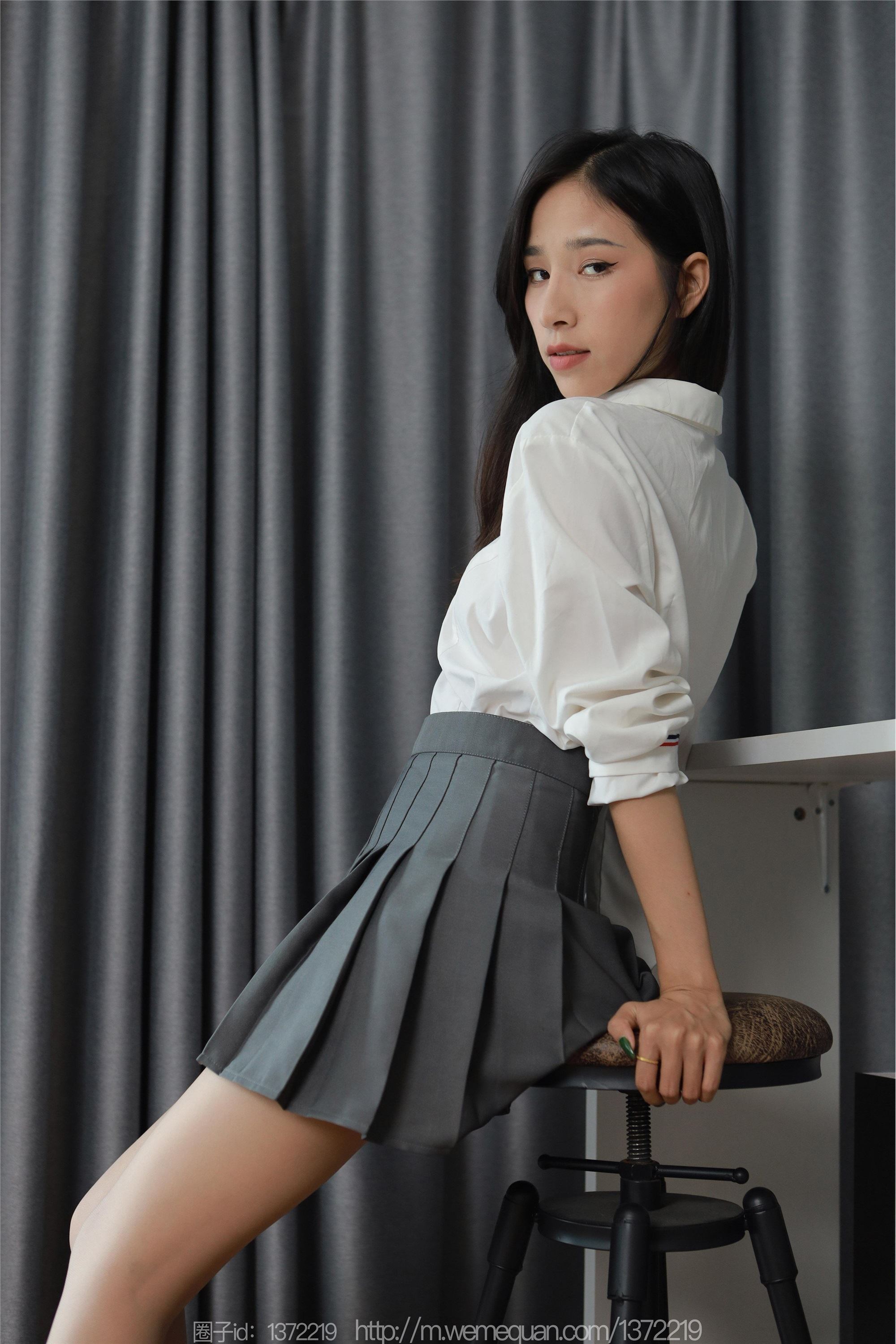 图片[7]-IESS异思趣向期期2023.08.29期丝享家期1519期美子《俏皮百褶裙》-秀人网