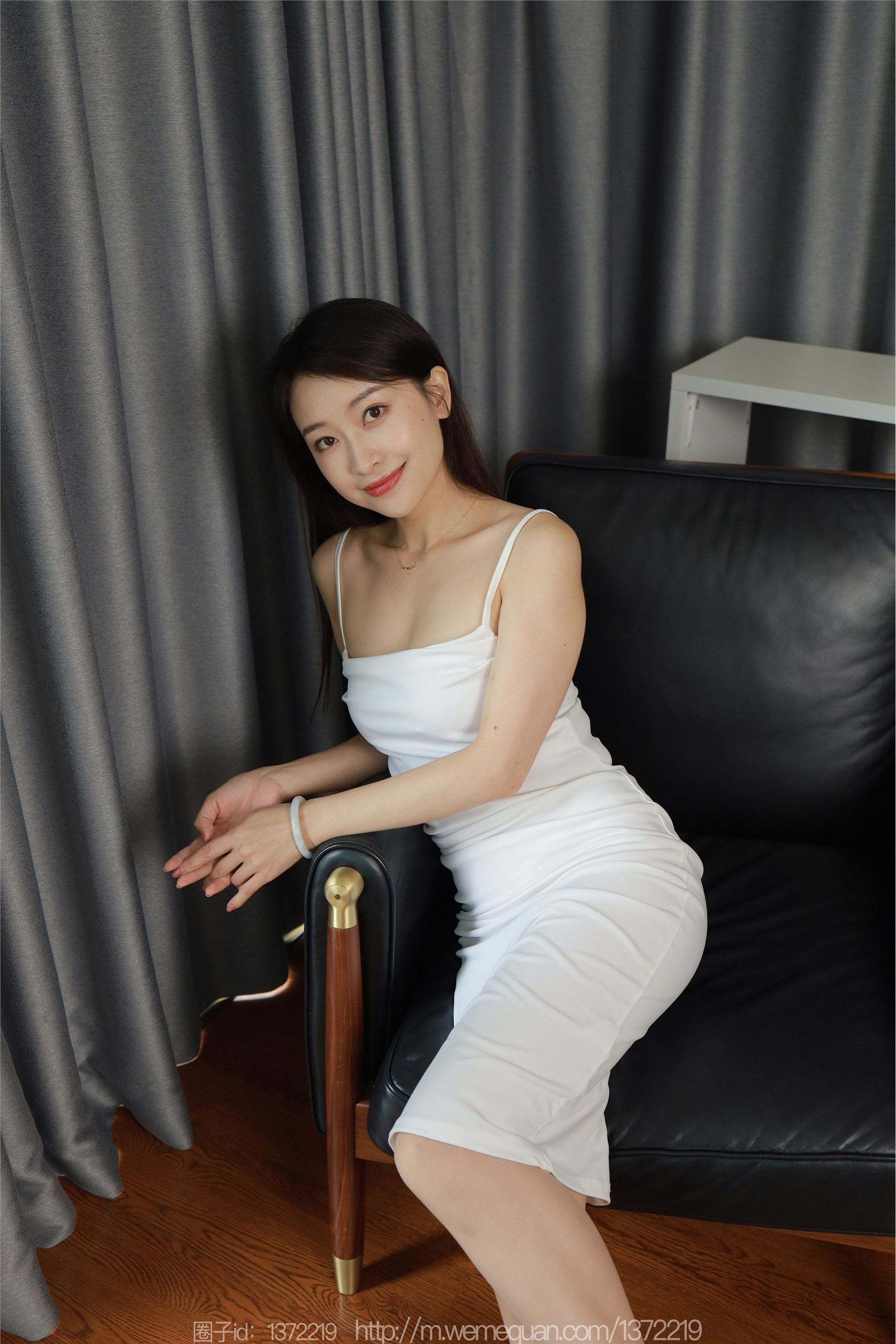 IESS异思趣向期期2023.08.30期丝享家期1520期小婕《白色包臀裙》-蕾丝猫