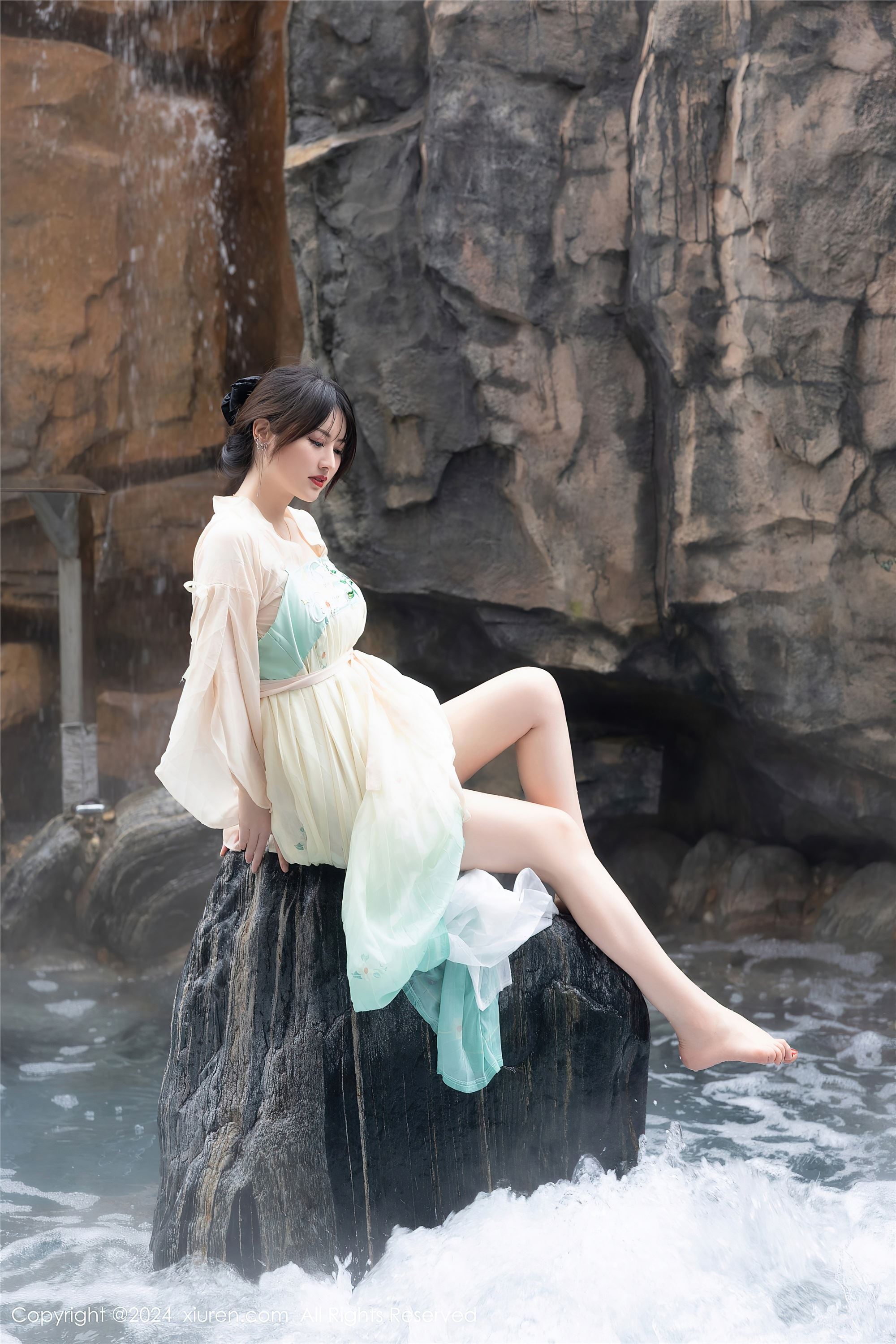 图片[6]-Xiuren秀人网期2024.02.22期N第8128期诗诗kiki-秀人网