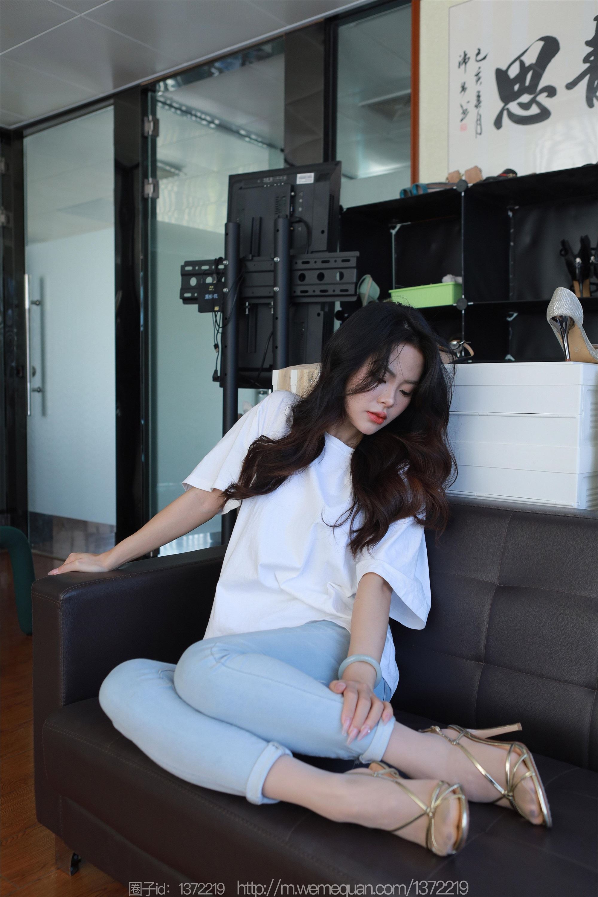 IESS异思趣向期期2023.09.04期丝享家期1524期兔兔《白T牛仔裤里丝》-套图网