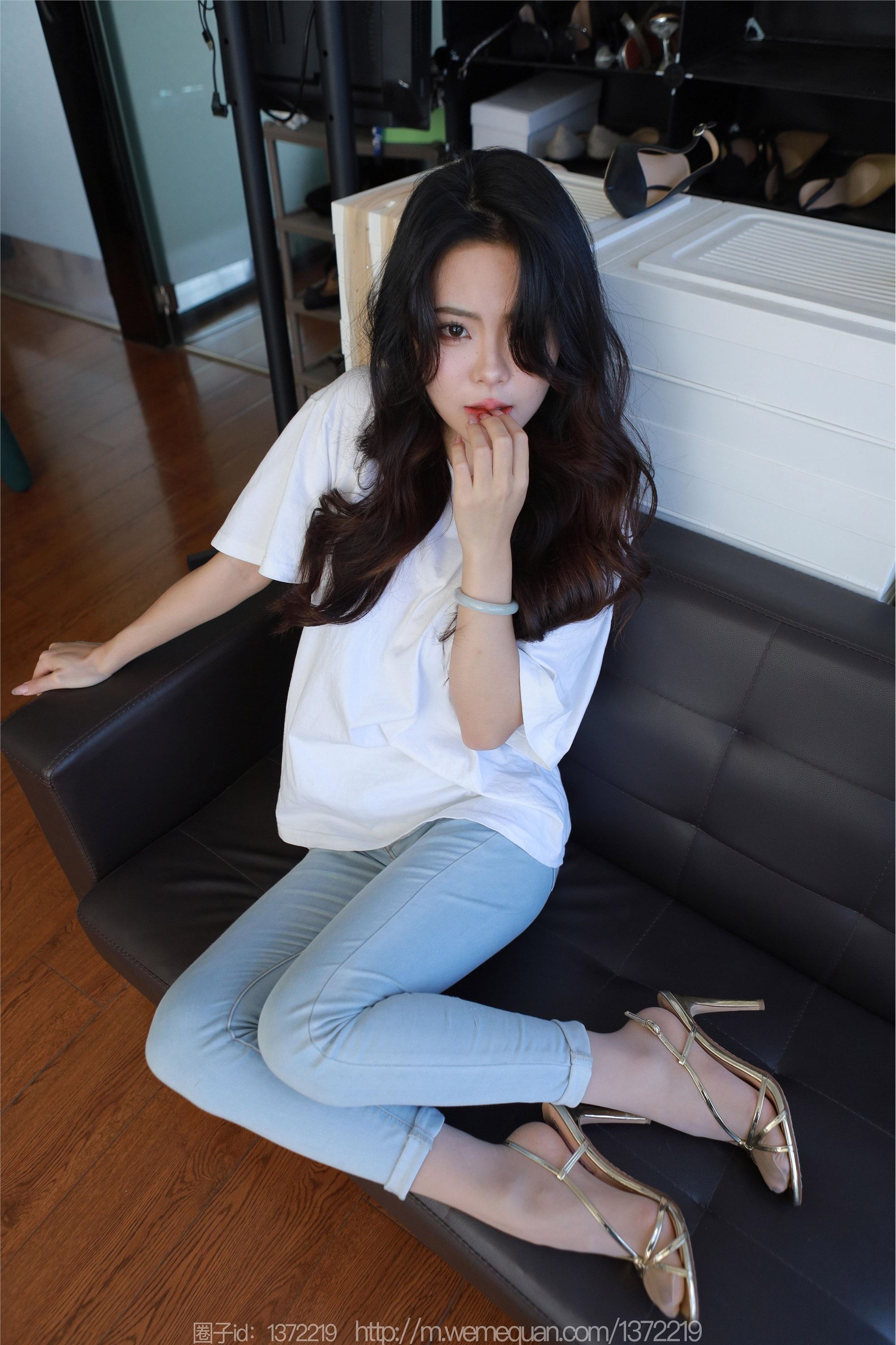 图片[3]-IESS异思趣向期期2023.09.04期丝享家期1524期兔兔《白T牛仔裤里丝》-套图网