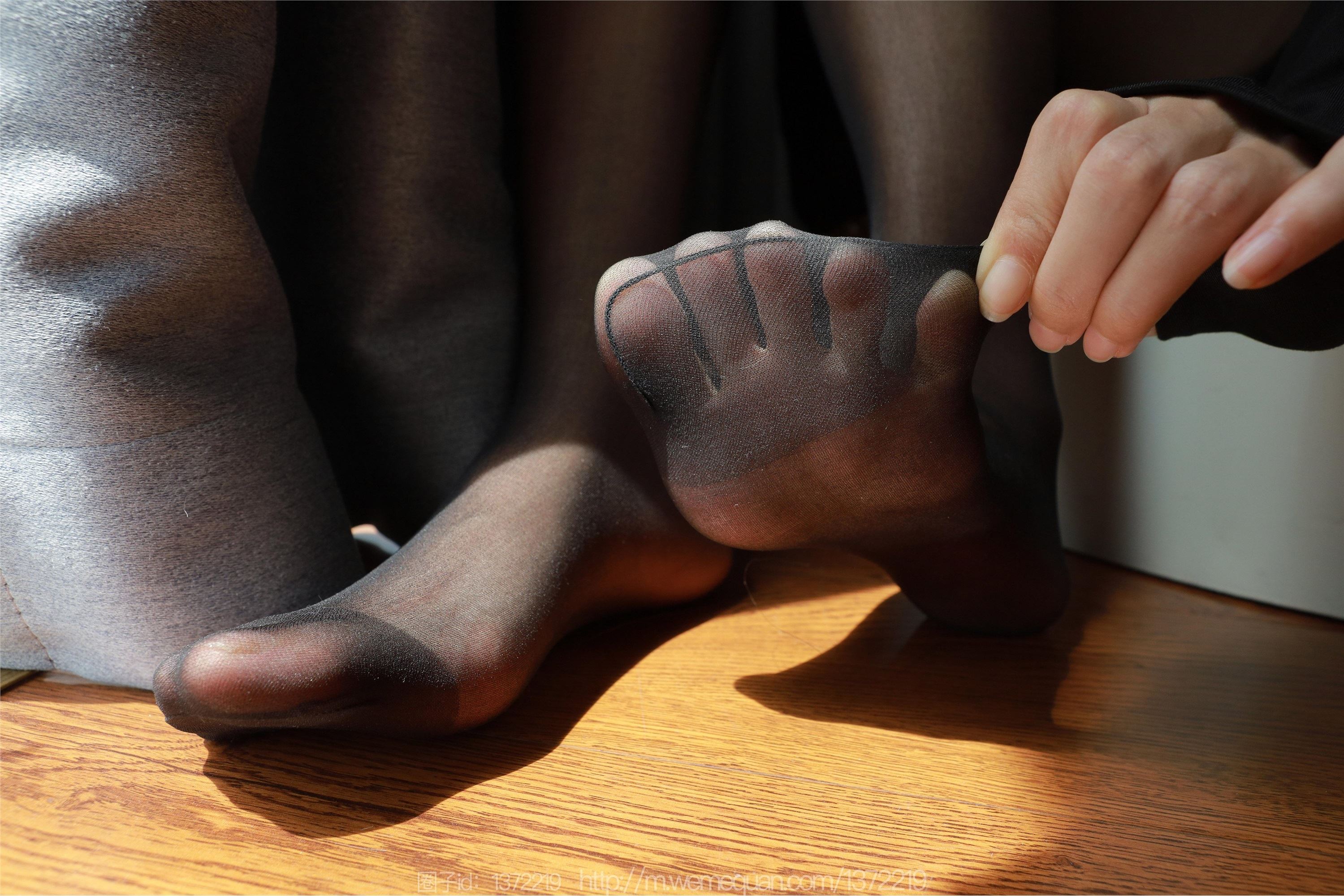 图片[58]-IESS异思趣向期期2023.09.13期丝享家期1532期小宝《黑色吊带袜》-蕾丝猫