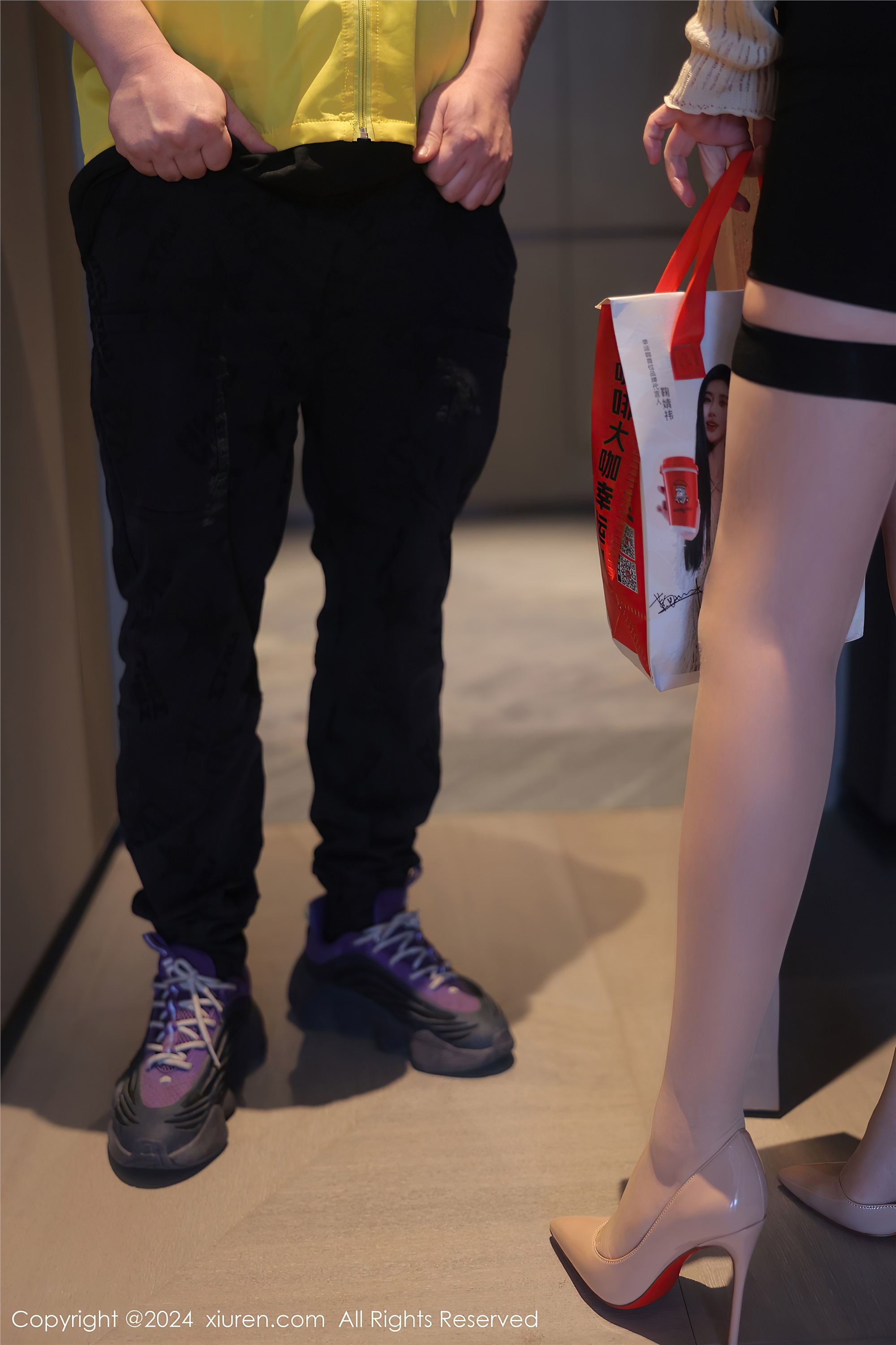 图片[8]-Xiuren秀人网期2024.03.05期N第8181期小薯条nienie-套图网