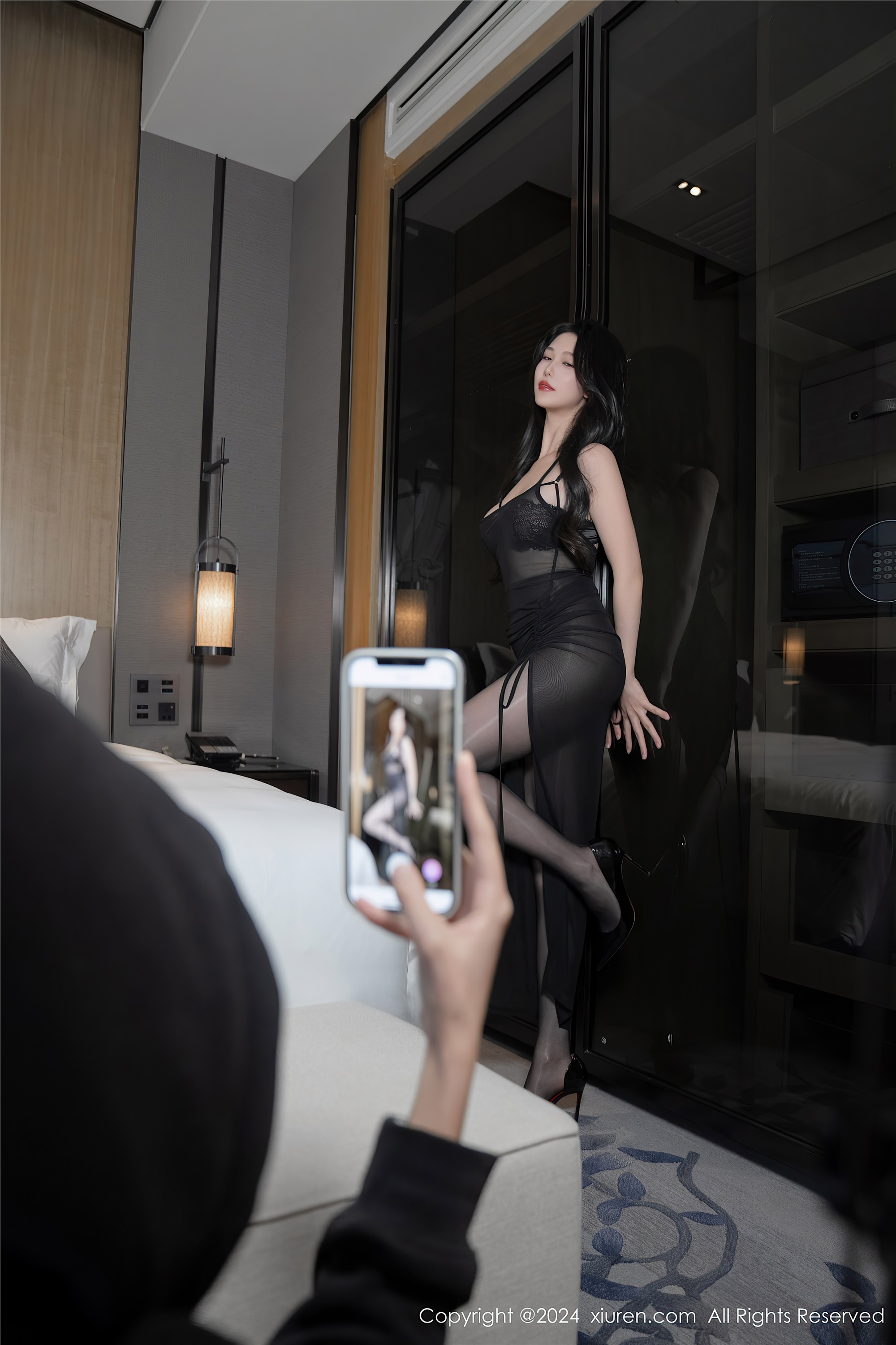 图片[4]-Xiuren秀人网期2024.03.07期N第8193期利世-套图网