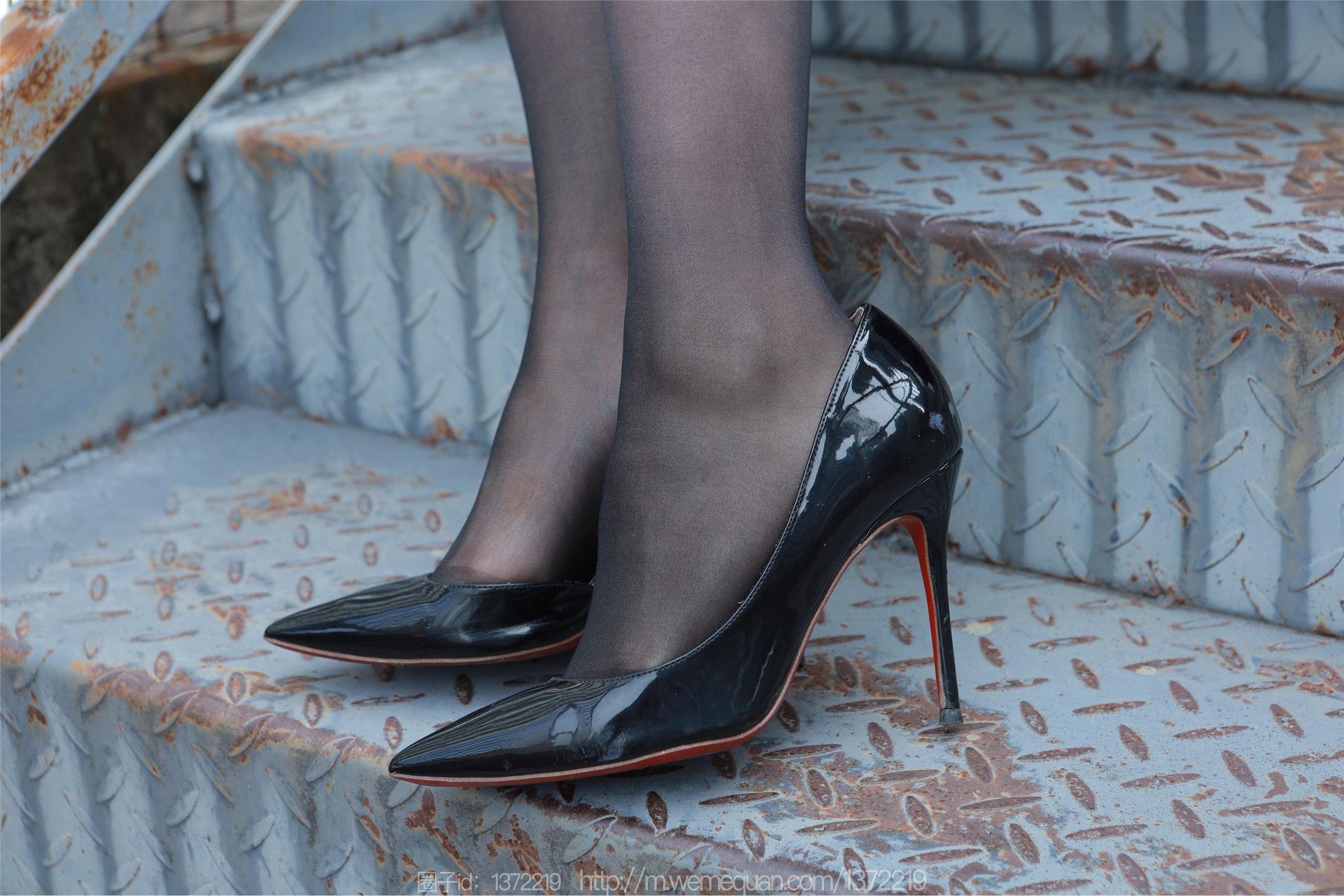 图片[7]-IESS异思趣向期期2023.09.28期丝享家期1545期小婕《黑白灰渐变》-套图网