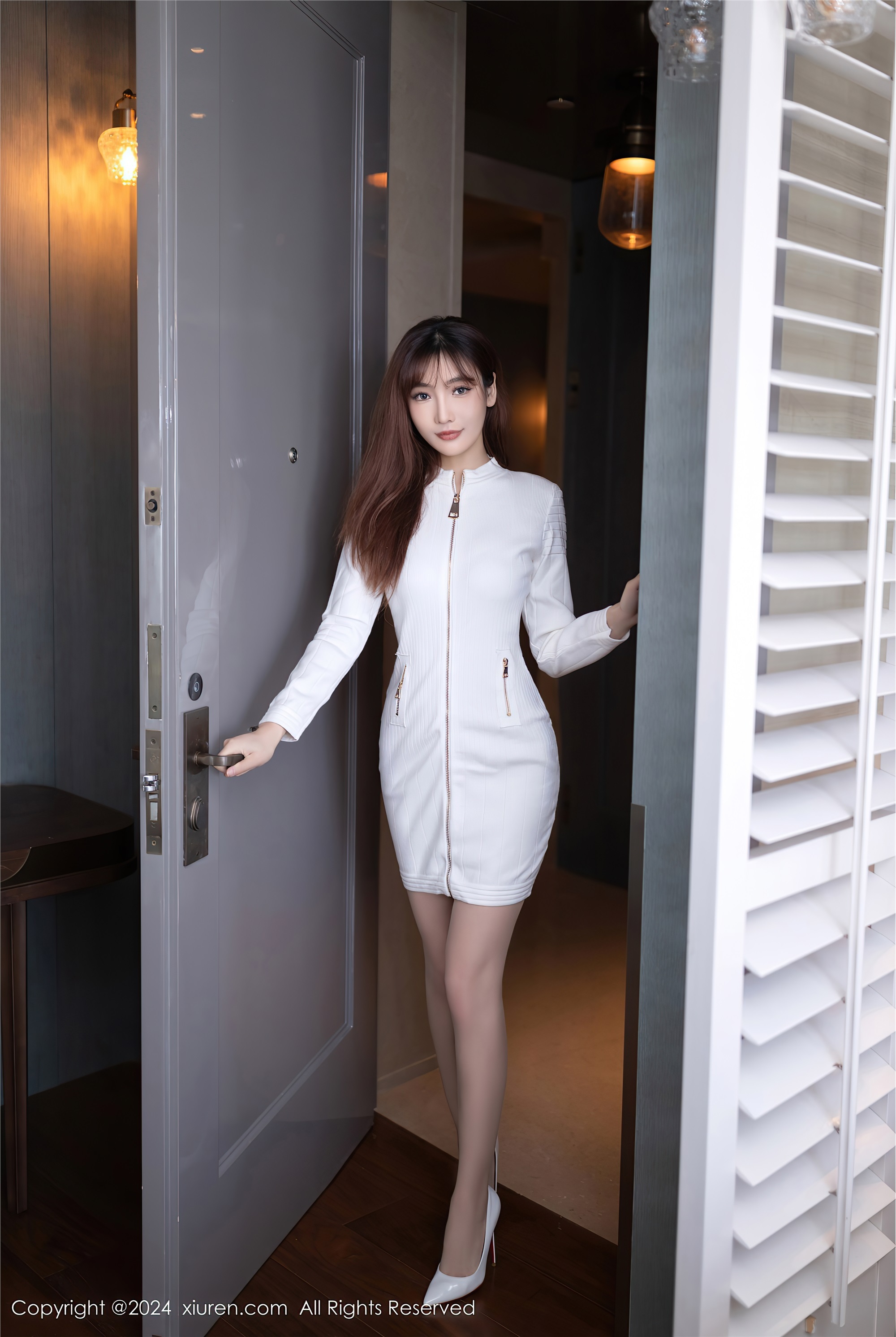 Xiuren秀人网期2024.03.14期N第8233期陆萱萱-秀人网