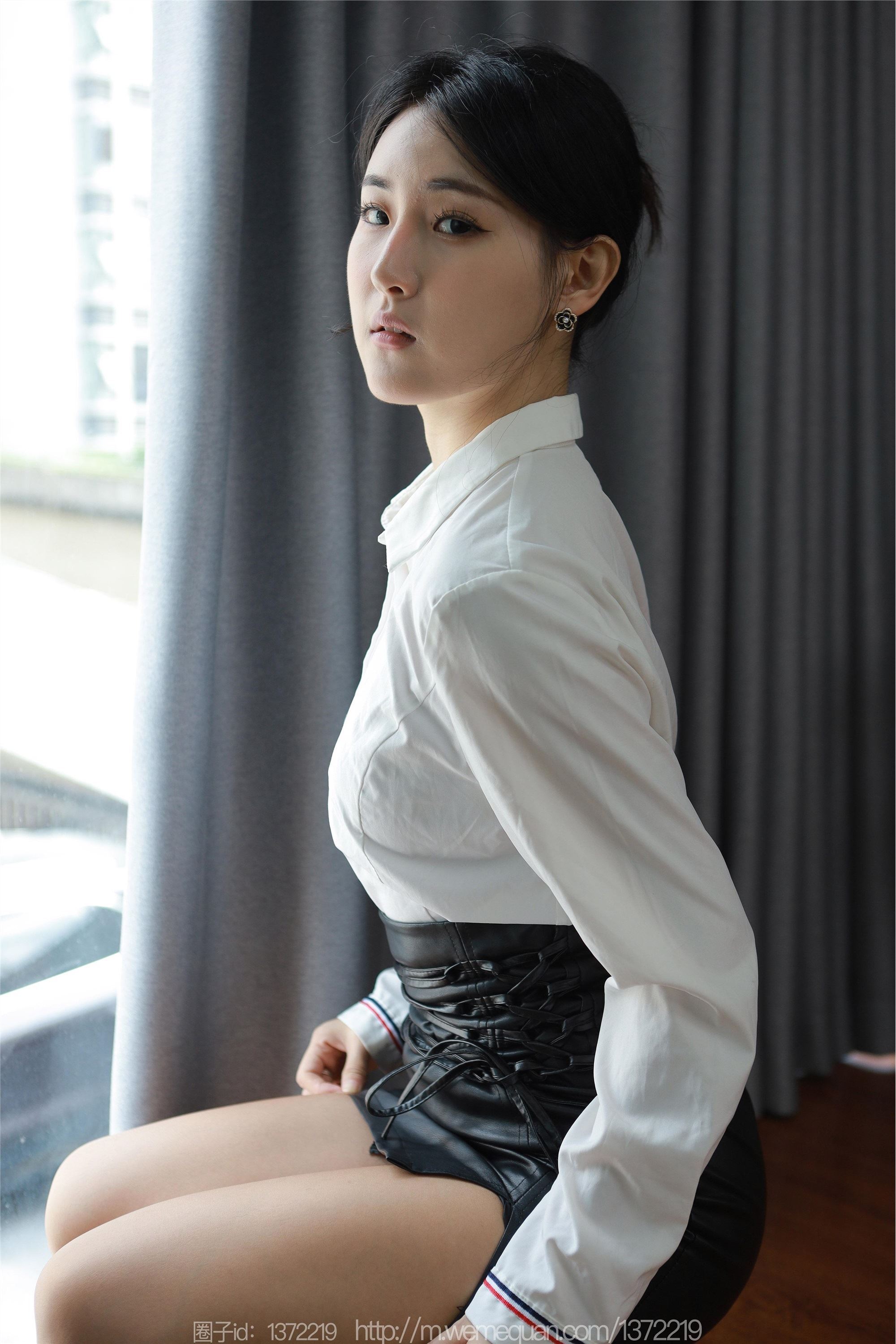 图片[3]-IESS异思趣向期期2023.10.01期丝享家期1547期小宝《不开灯的房间》-秀人网