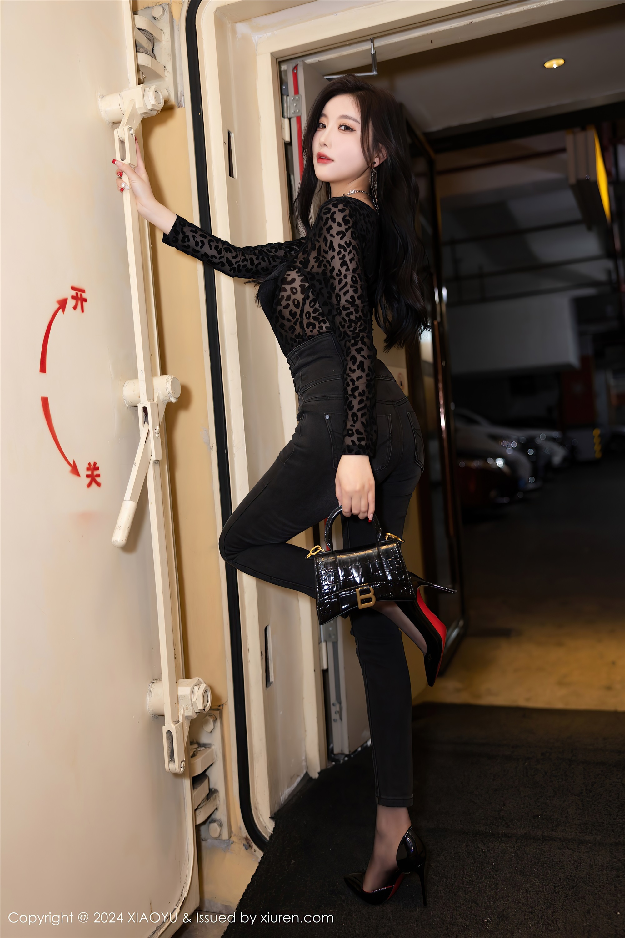 图片[2]-XIAOYU语画界期2024.03.08期VOL.1216期杨晨晨Yome-秀人网