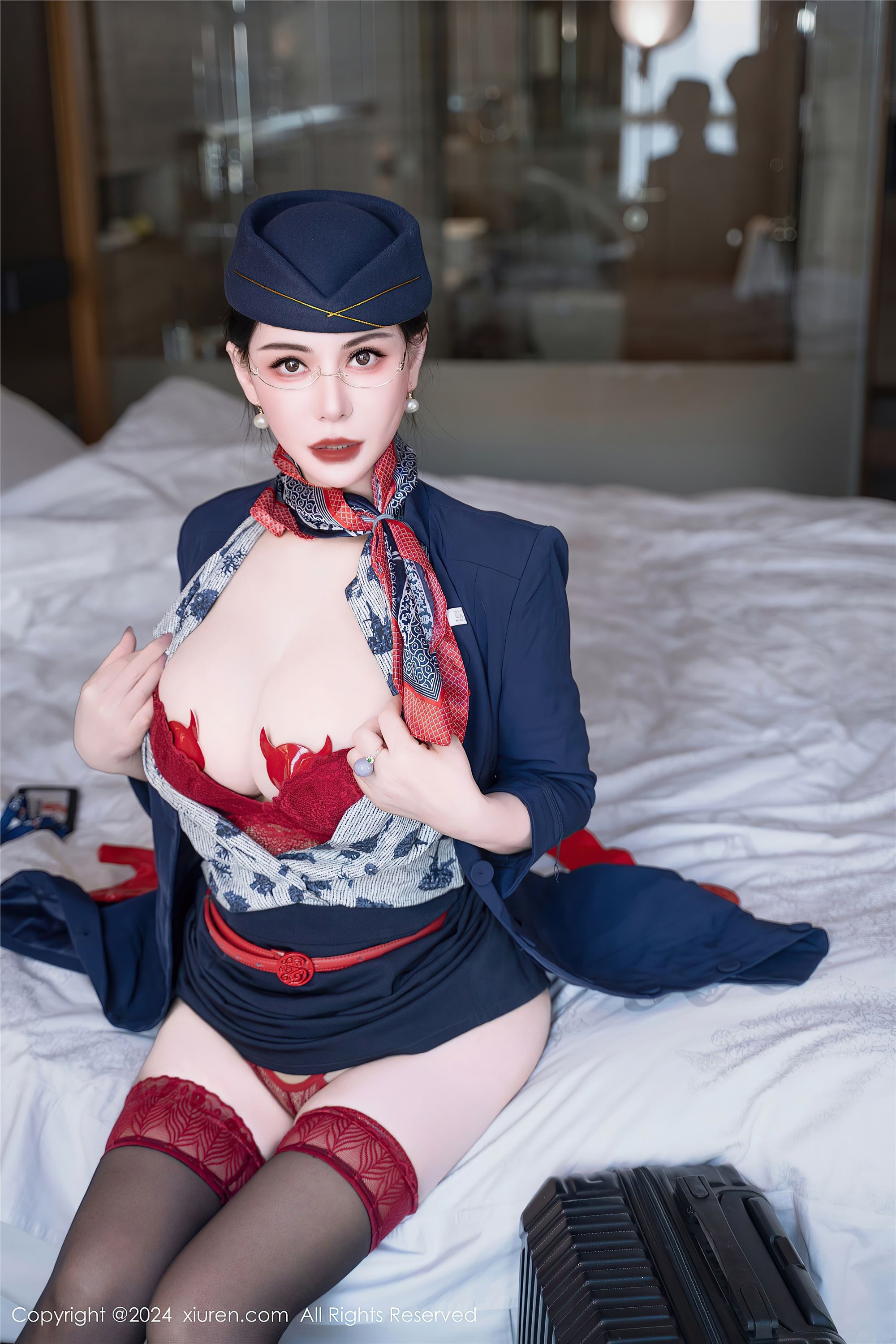 图片[3]-Xiuren秀人网期2024.03.19期N第8253期悦悦姐-套图网