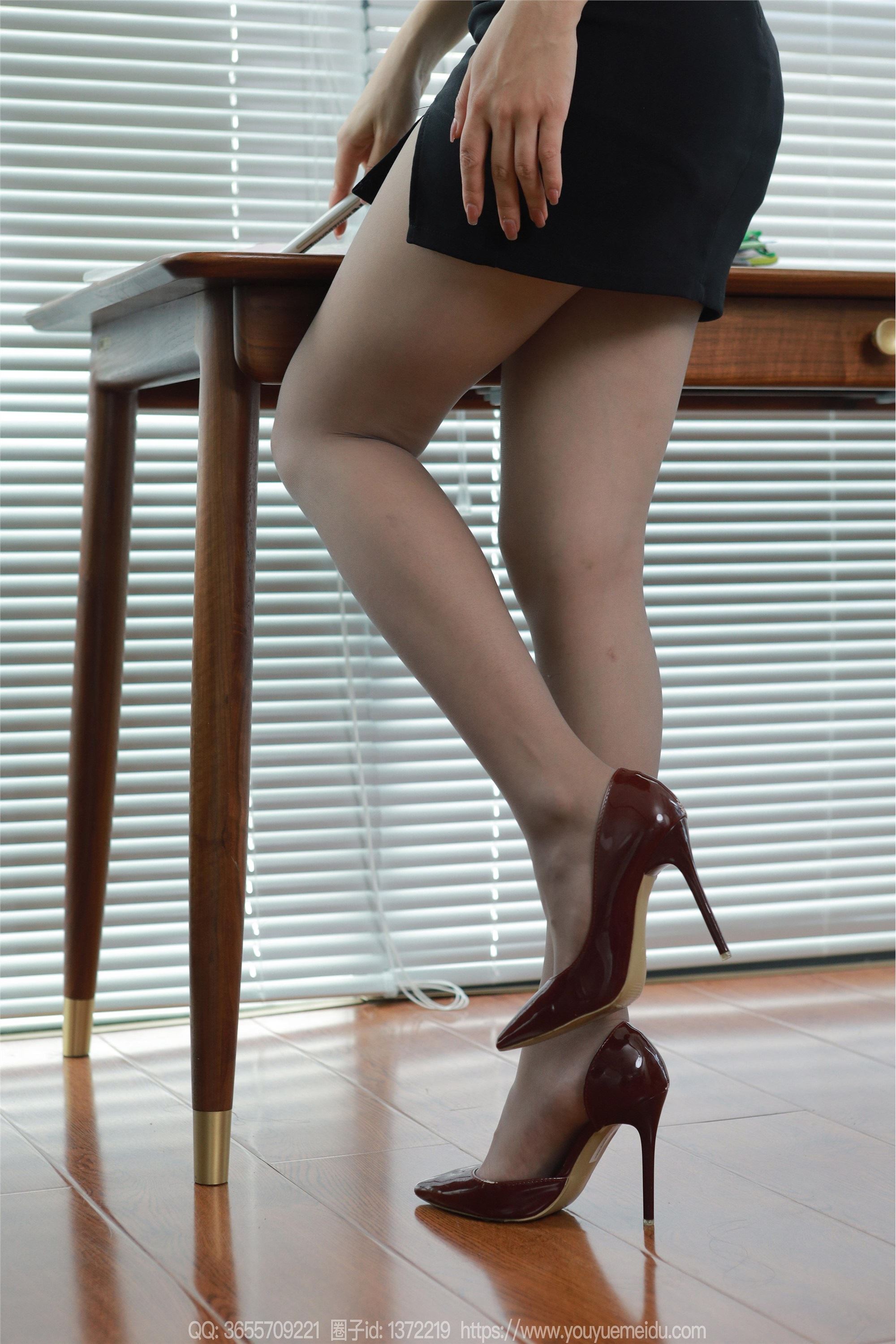 图片[3]-IESS异思趣向期期2023.10.09期丝享家期1554期小婕《蟒纹衬衣》-套图网