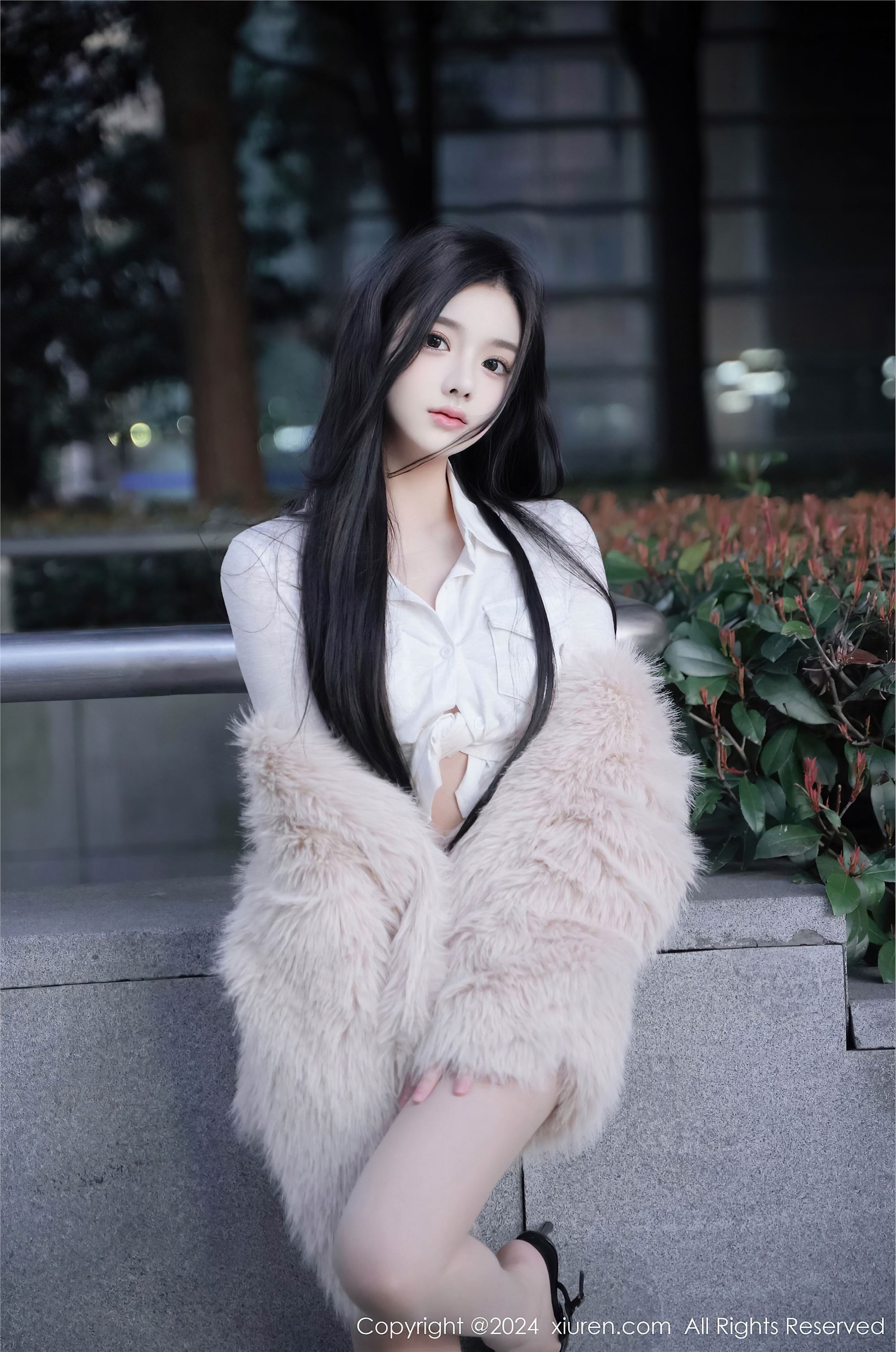 图片[3]-Xiuren秀人网期2024.03.20期N第8261期龙雪儿-秀人网