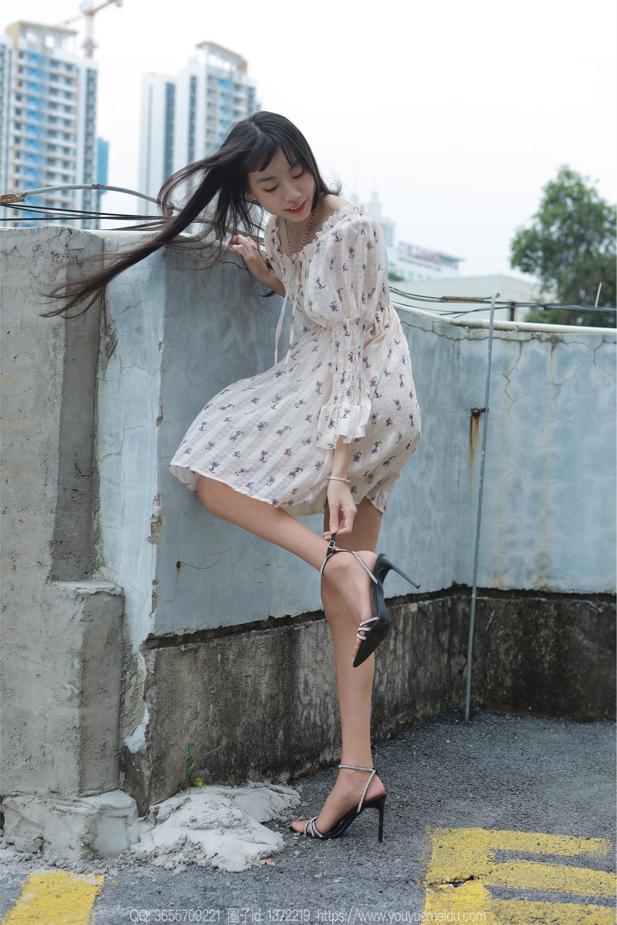 图片[4]-IESS异思趣向期期2023.10.15期丝享家期1559期团团《风吹裙子》-秀人网