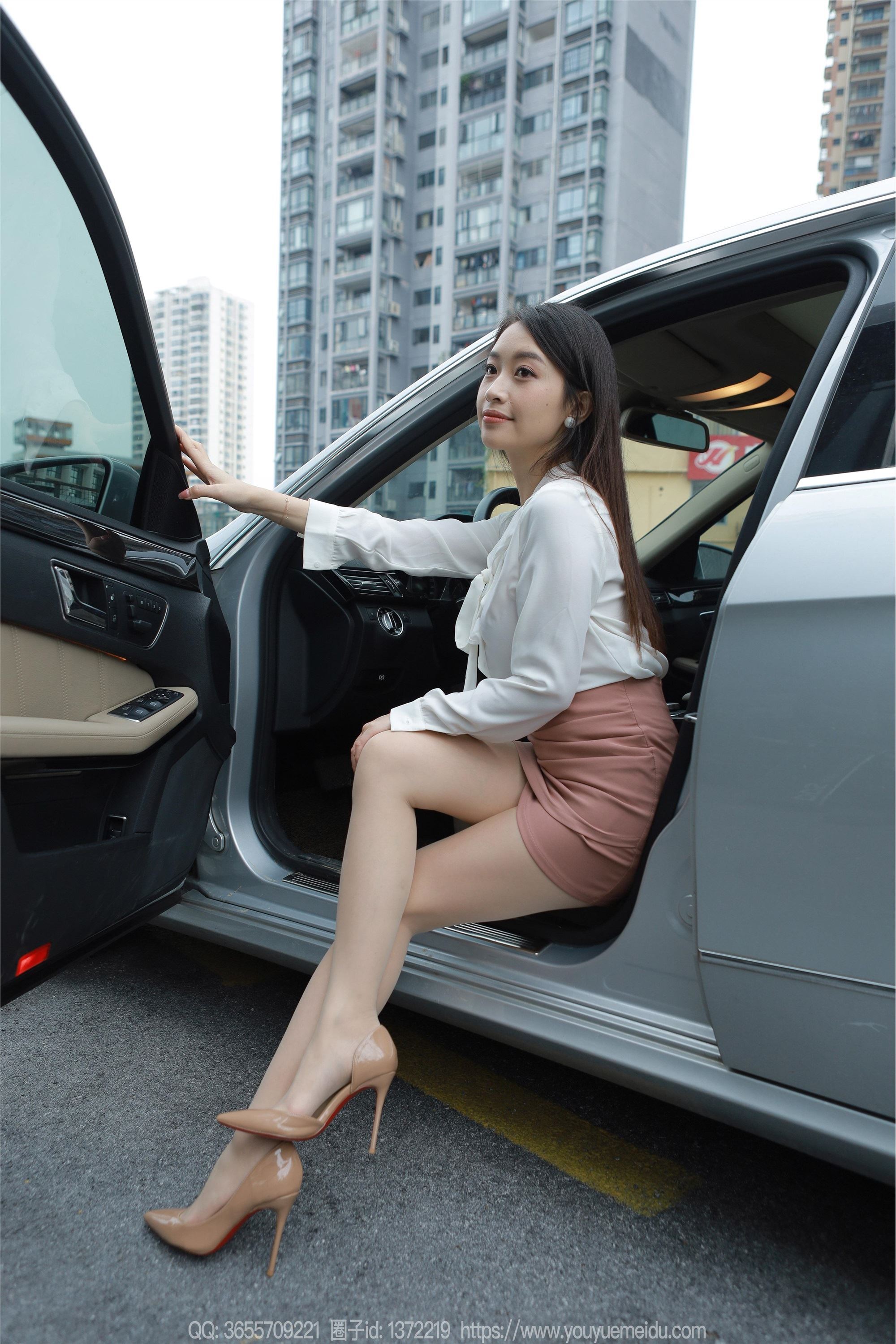 图片[7]-IESS异思趣向期期2023.10.16期丝享家期1560期小婕《车里车外》-秀人网