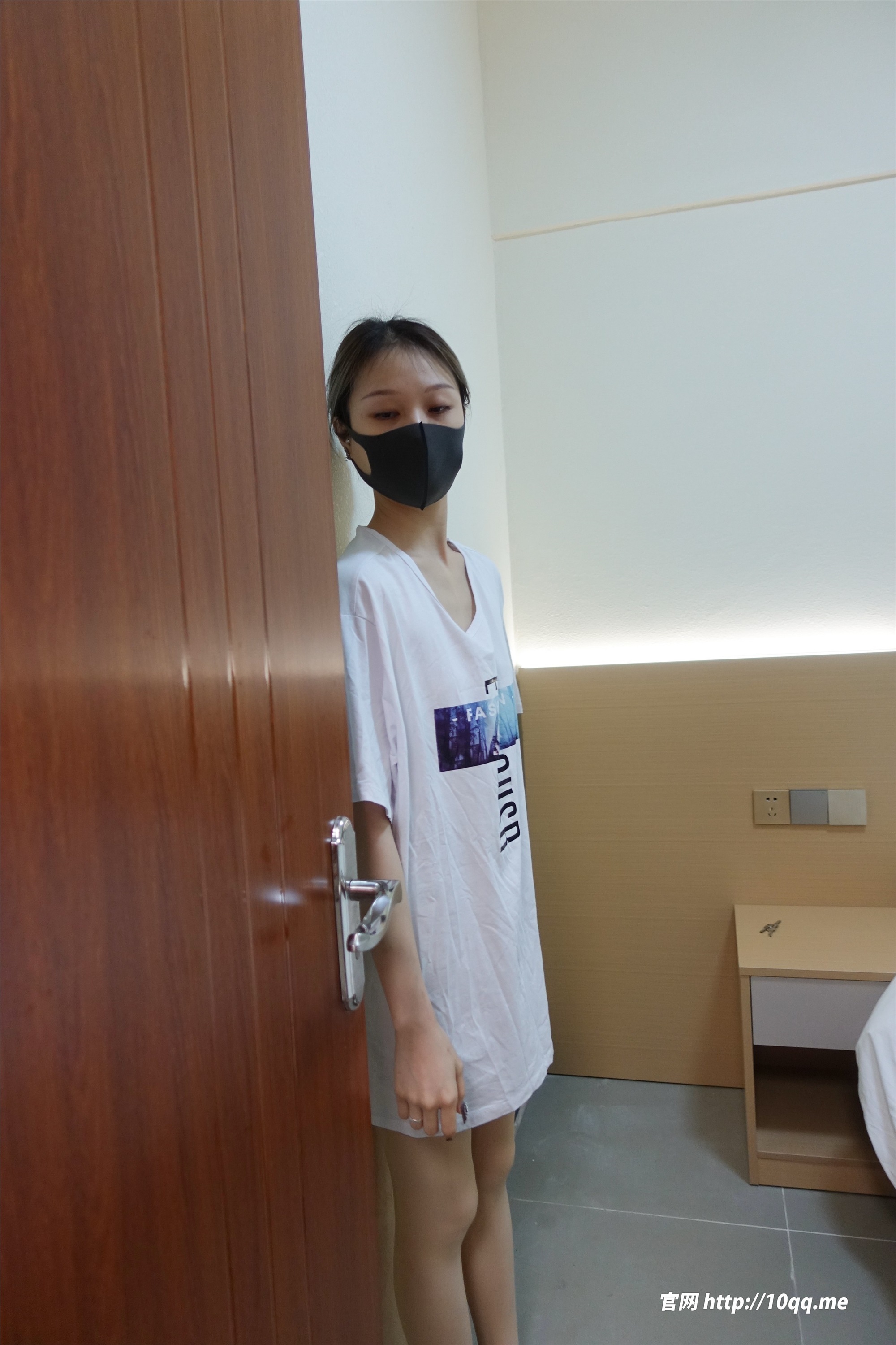 图片[3]-ROSI口罩系列期2024.03.09期N第2827-秀人网