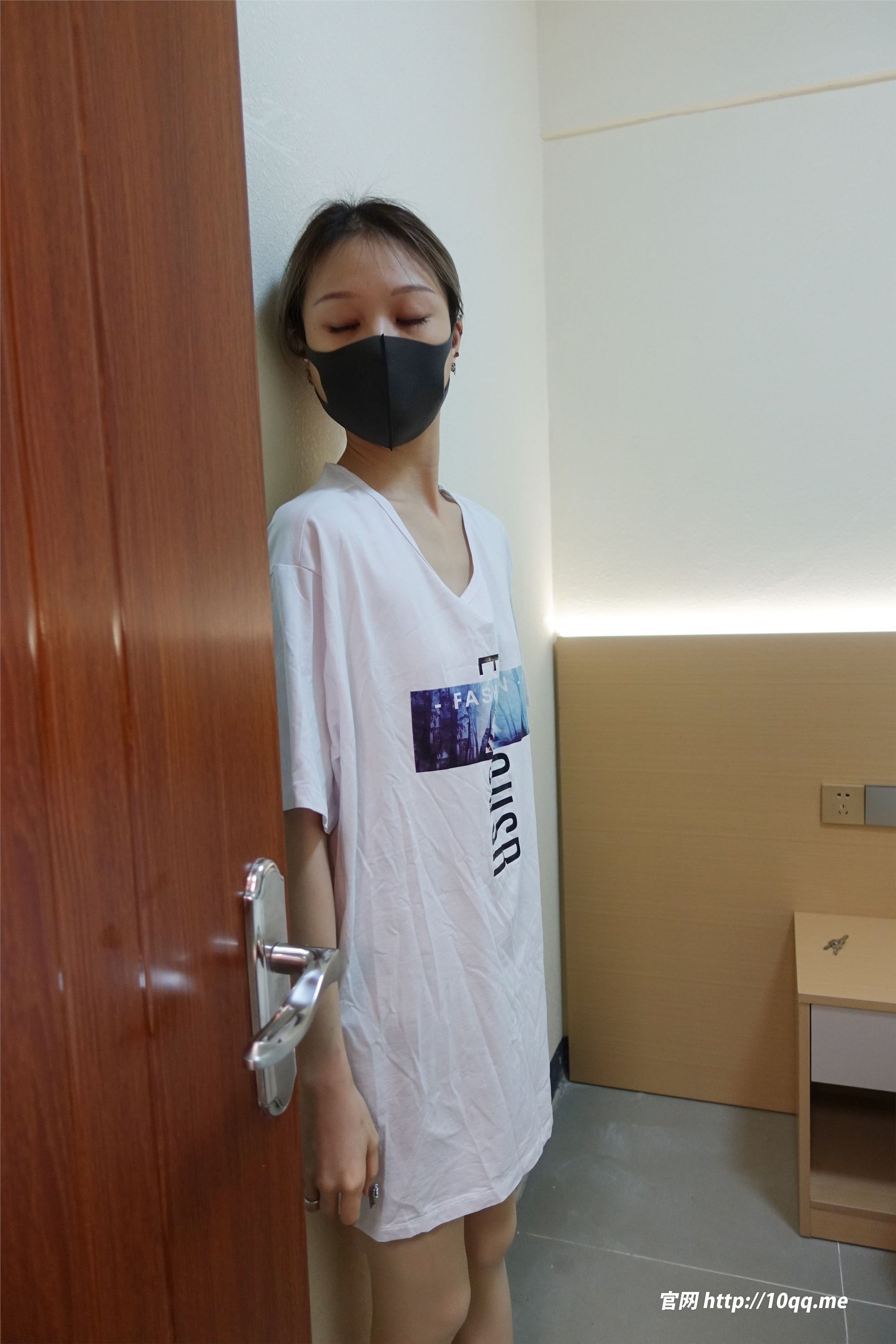 图片[4]-ROSI口罩系列期2024.03.09期N第2827-秀人网