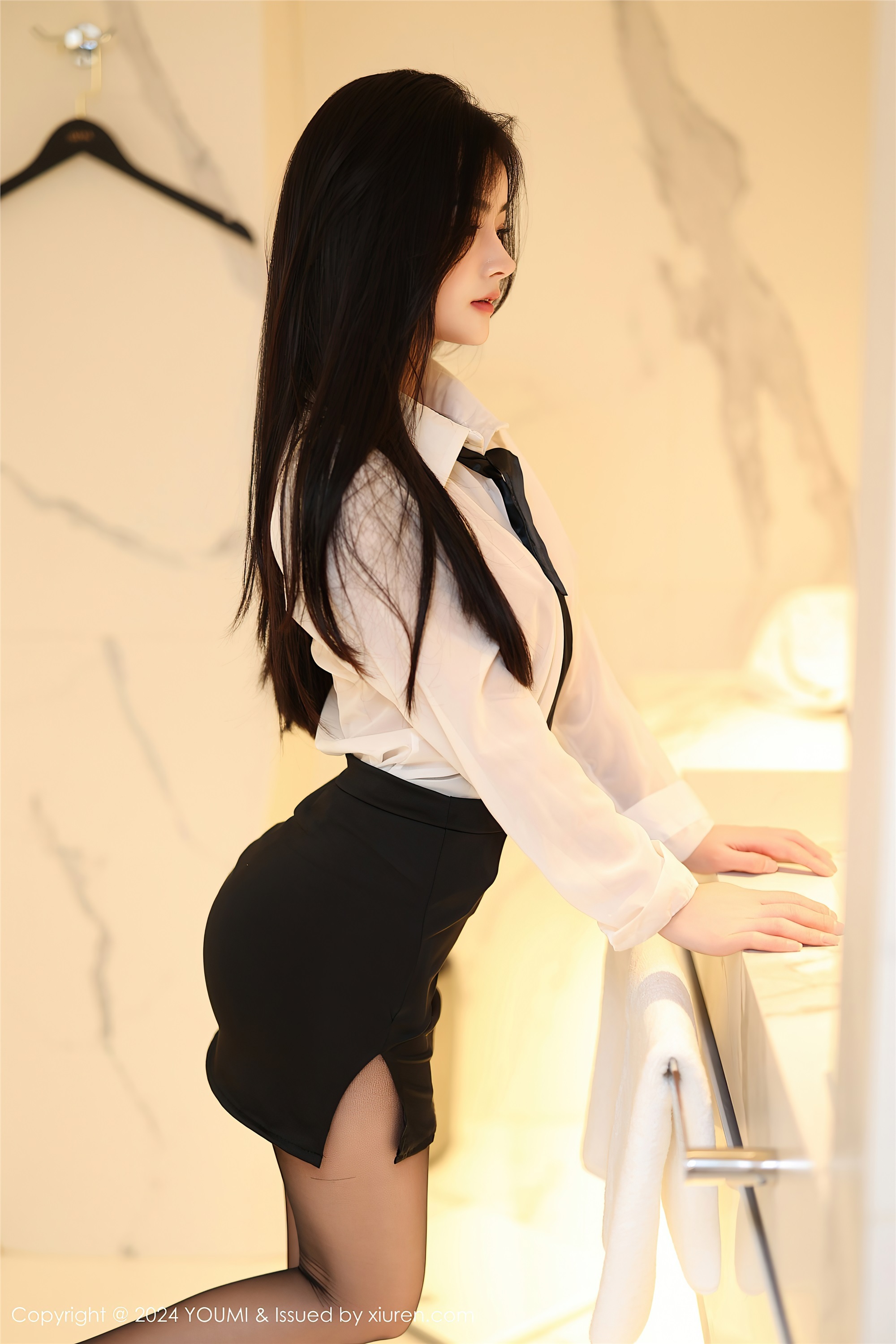 图片[2]-YouMi尤蜜荟期2024.04.12期VOL.1050期谭小灵-套图网