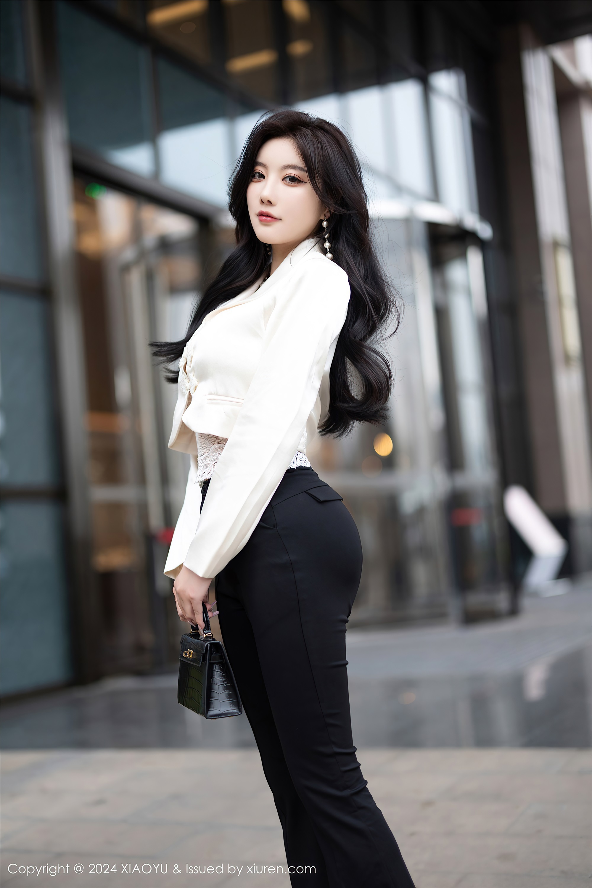 图片[2]-XIAOYU语画界期2024.04.12期VOL.1233期杨晨晨Yome-秀人网