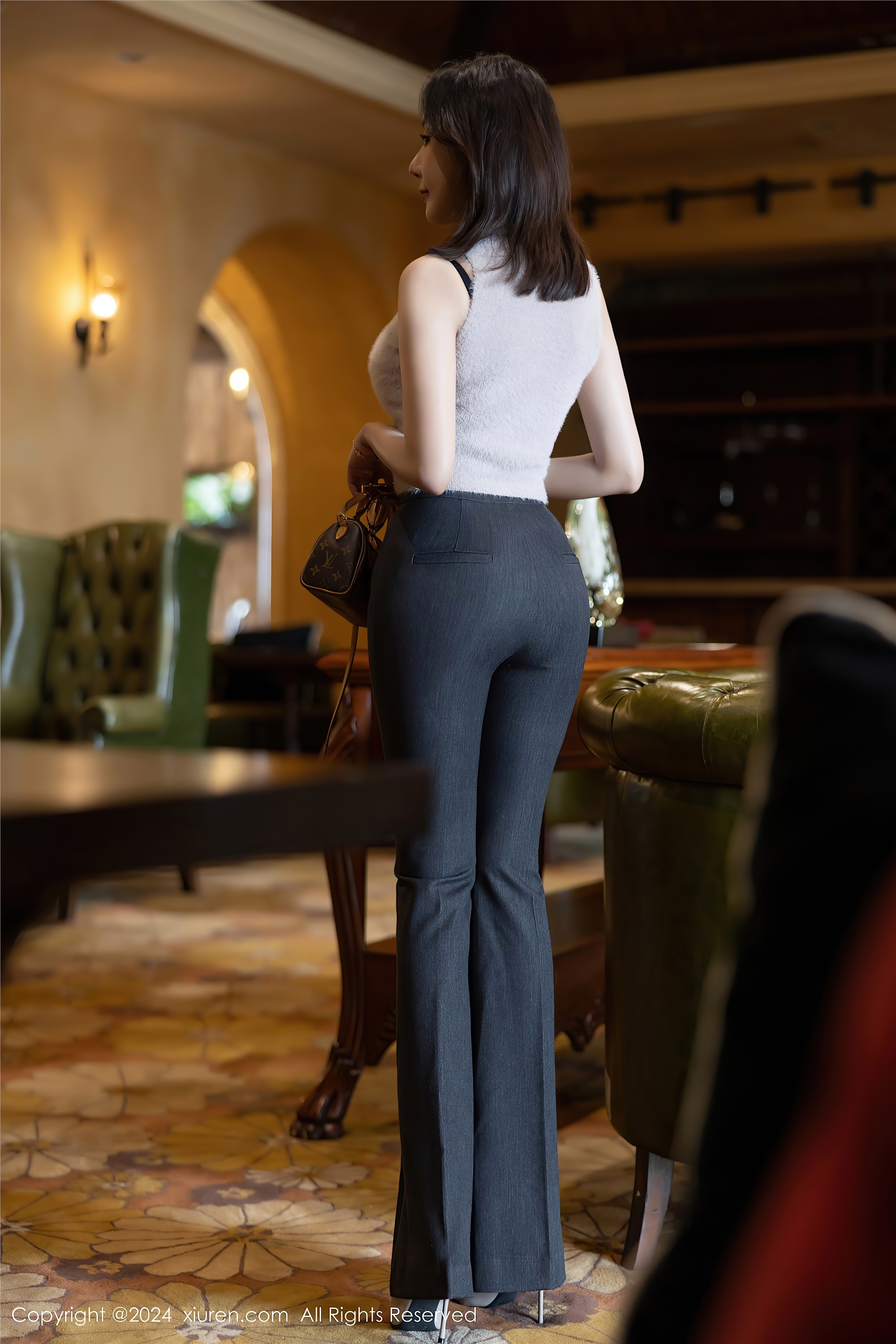 图片[8]-Xiuren秀人网期2024.04.25期N第8451期王馨瑶yanni-秀人网