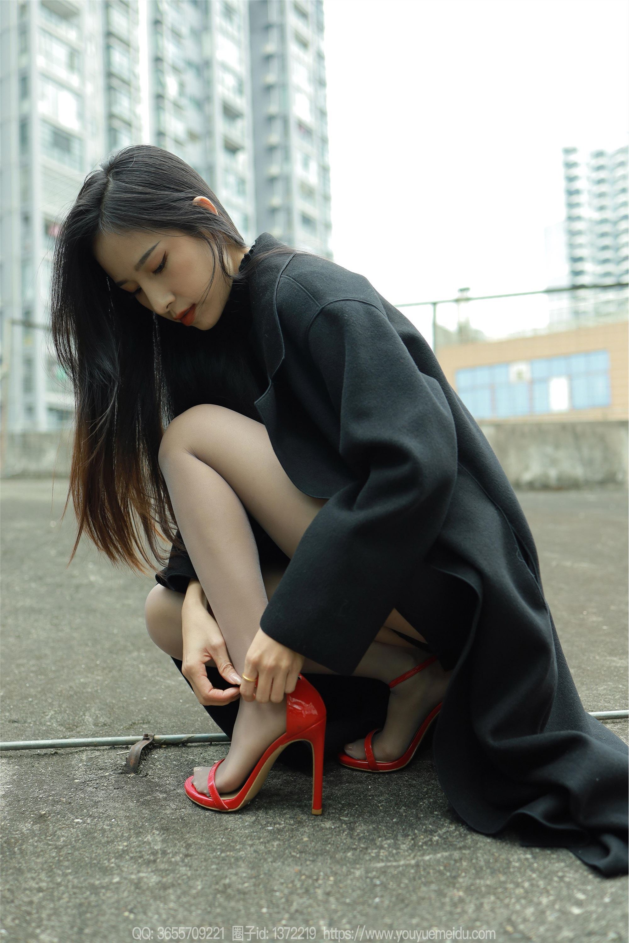 图片[4]-IESS异思趣向期期2023.12.06期丝享家期1604期美子《黑衣园丁》-套图网