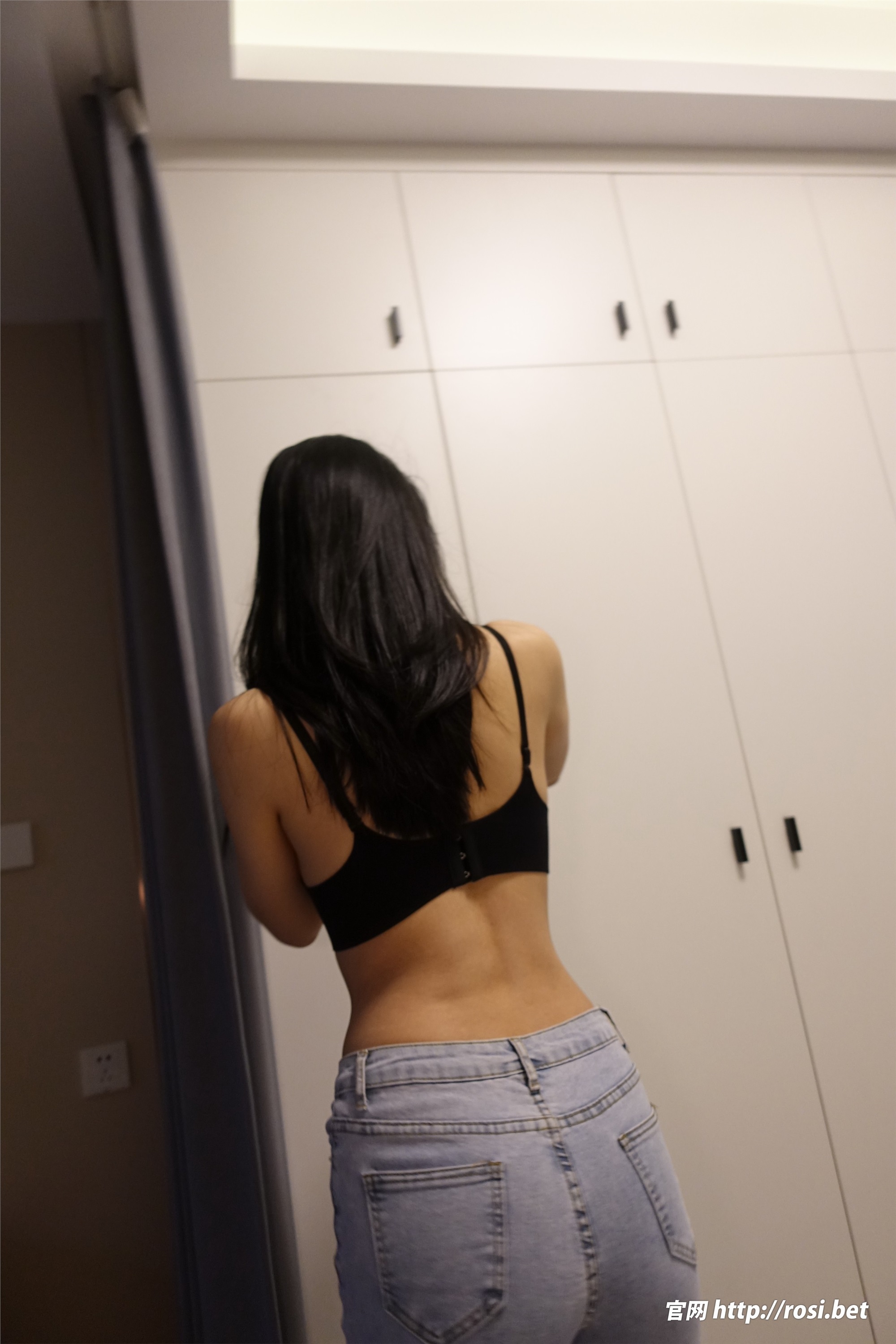 图片[4]-ROSI写真期2024.06.13期N第4574-秀人网