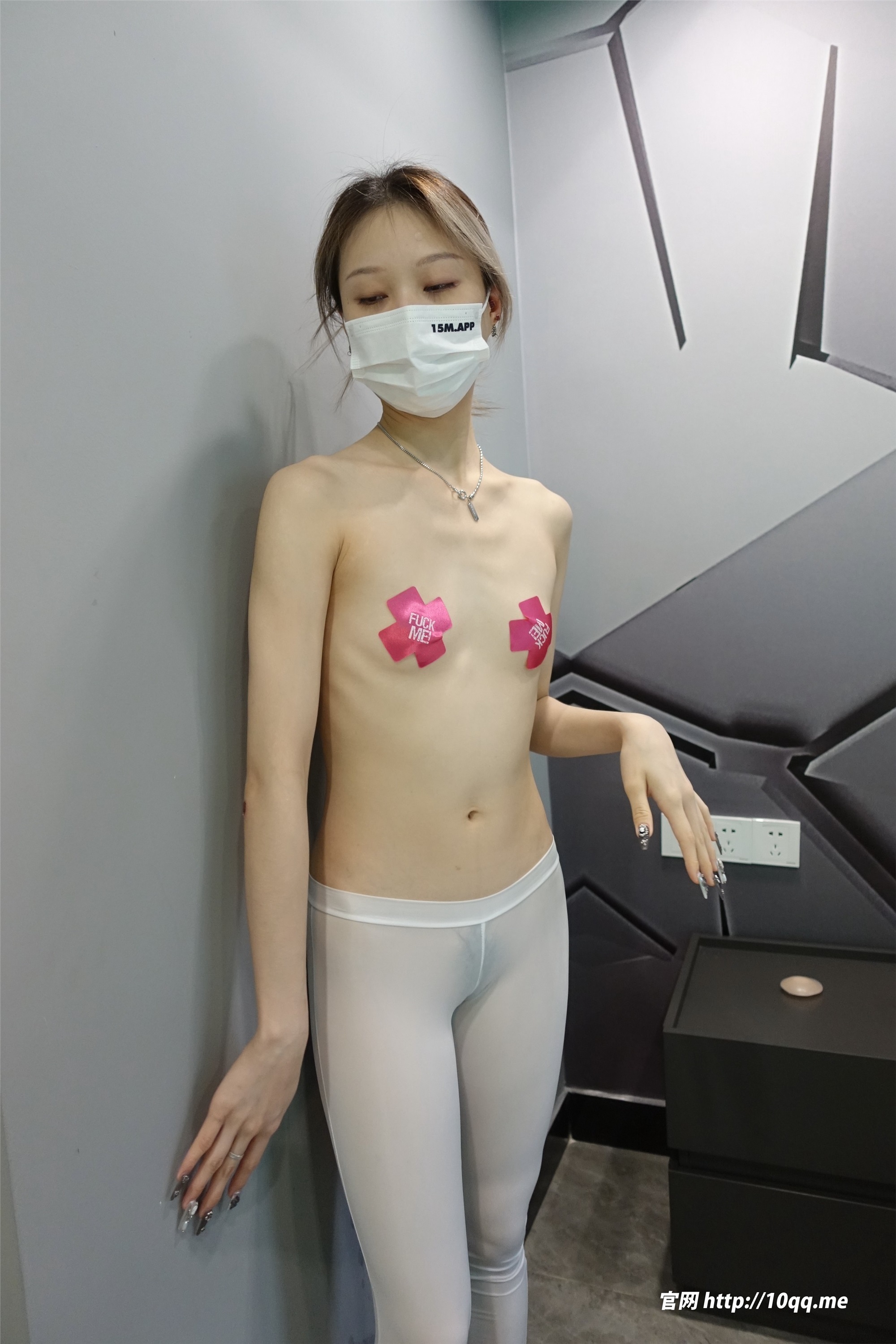 图片[3]-ROSI口罩系列期2024.05.07期N第2886-秀人网